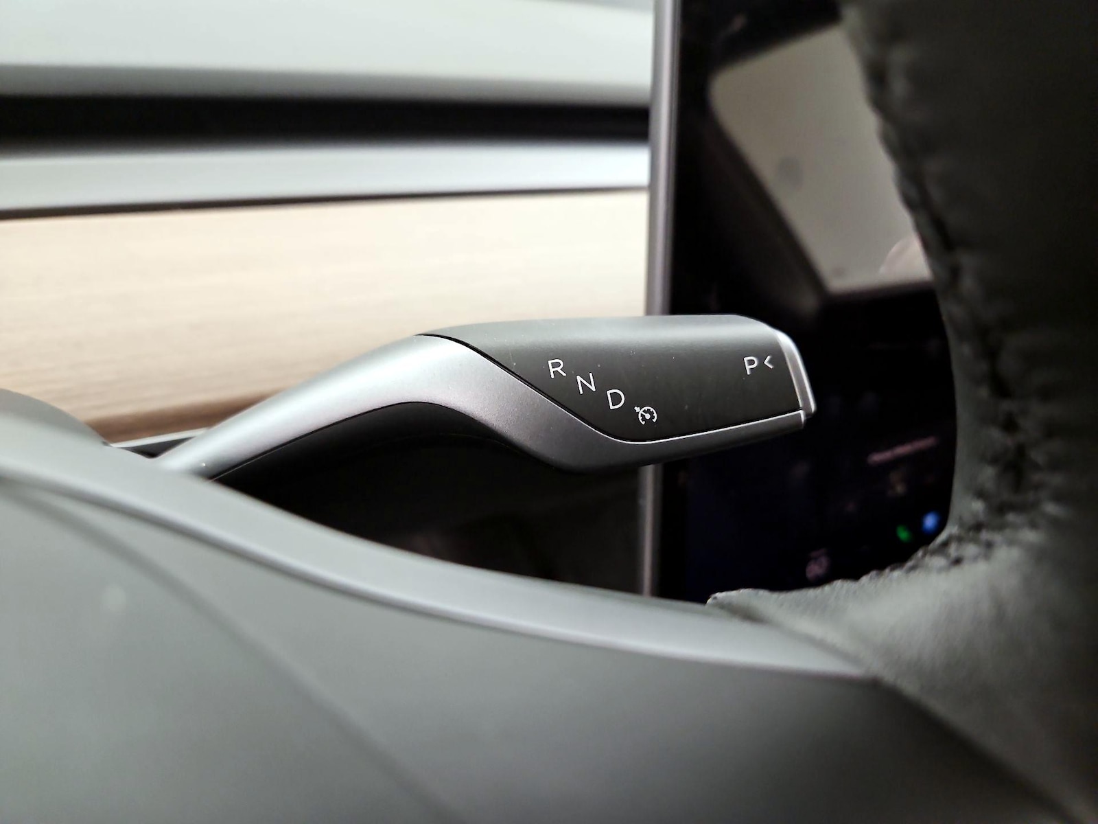 2024 Tesla Model Y Long Range - Photo 18