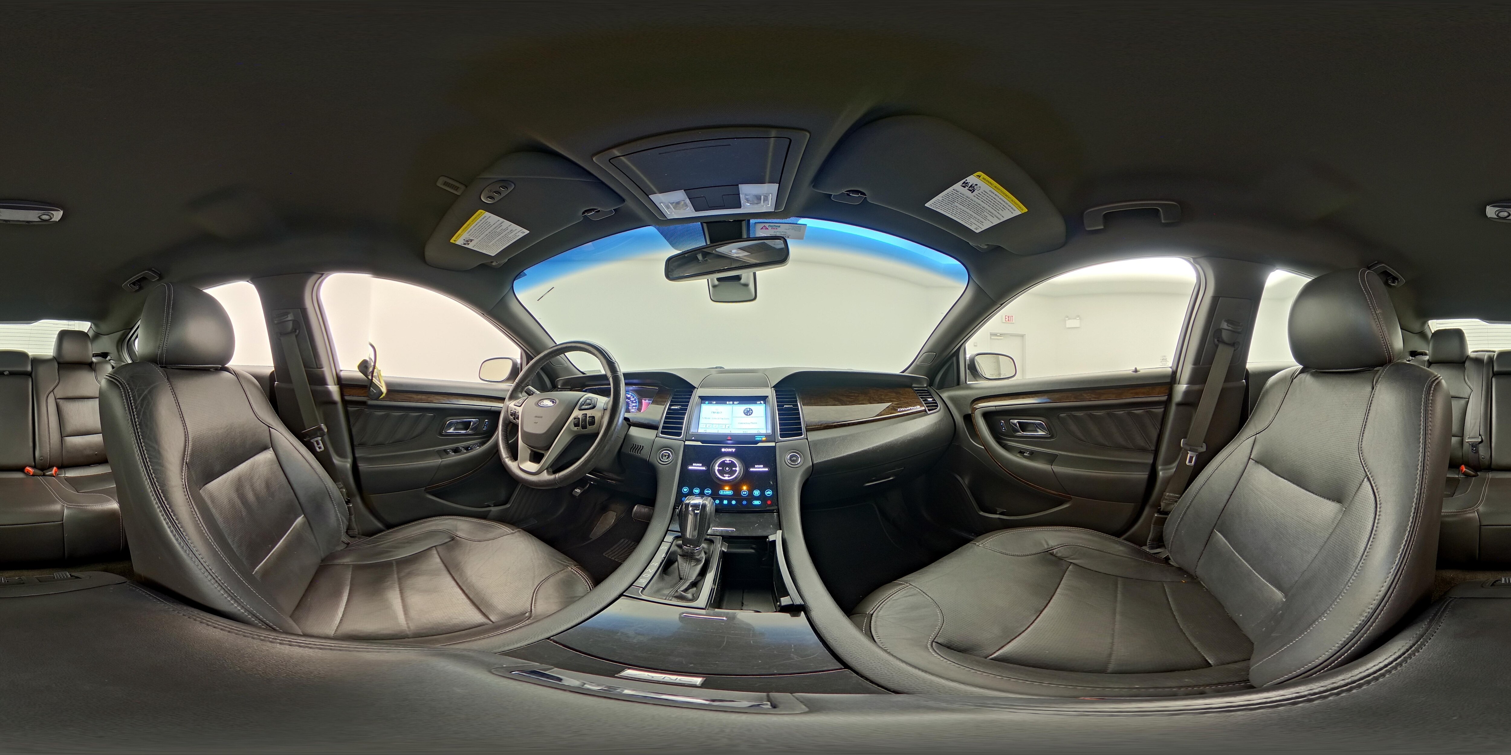 2017 Ford Taurus Limited - Photo 24