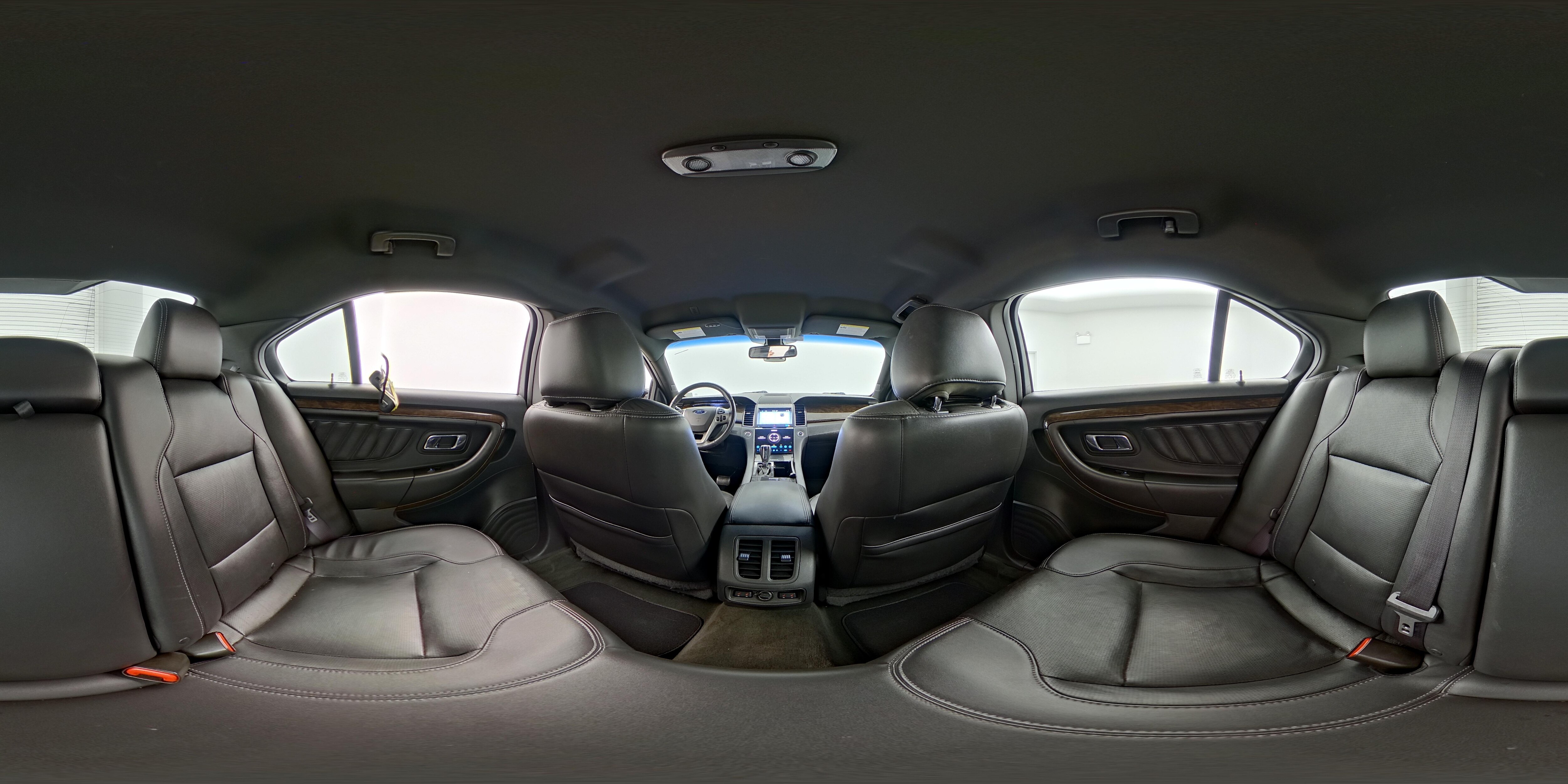 2017 Ford Taurus Limited - Photo 25