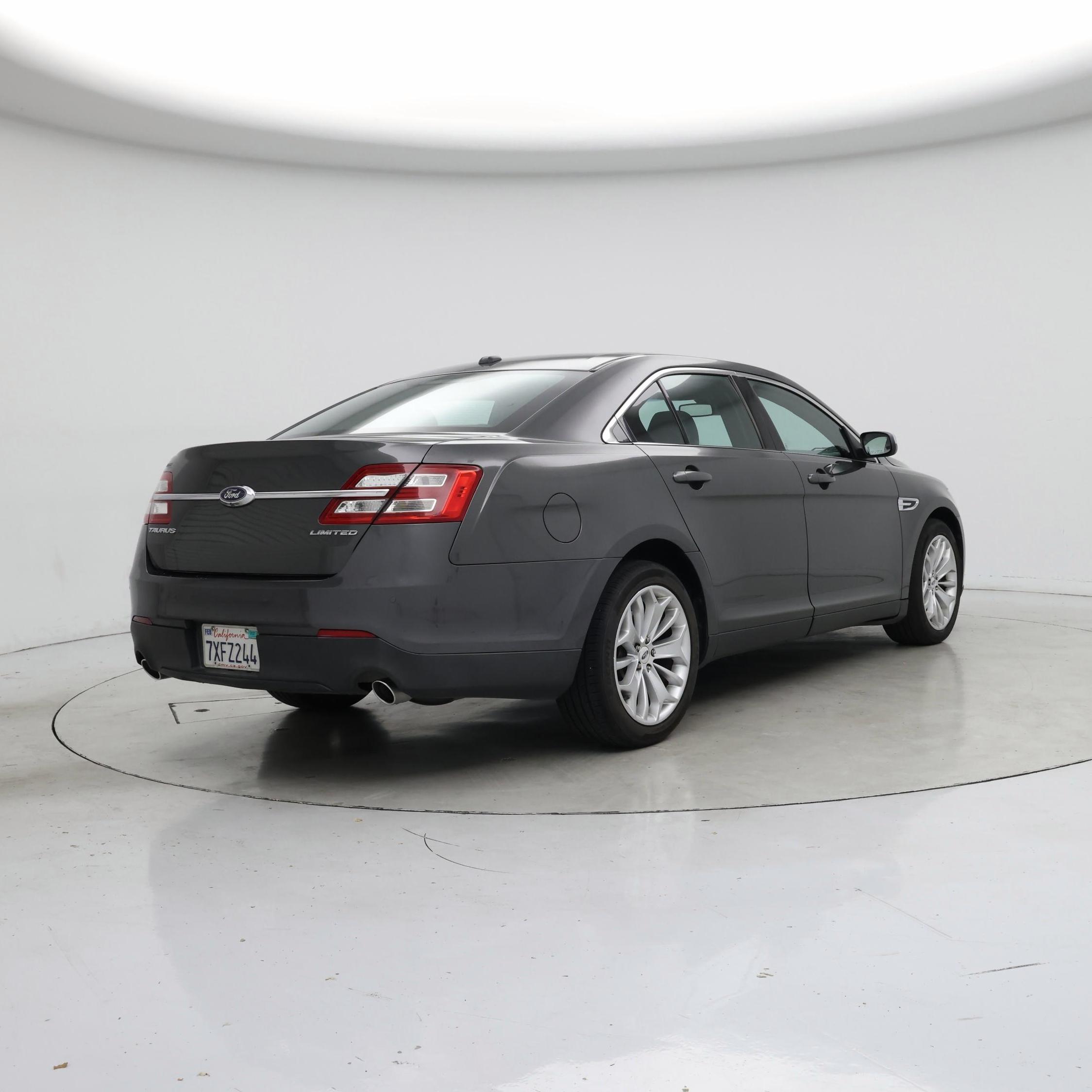 Thumbnail: 2017 Ford Taurus - 8