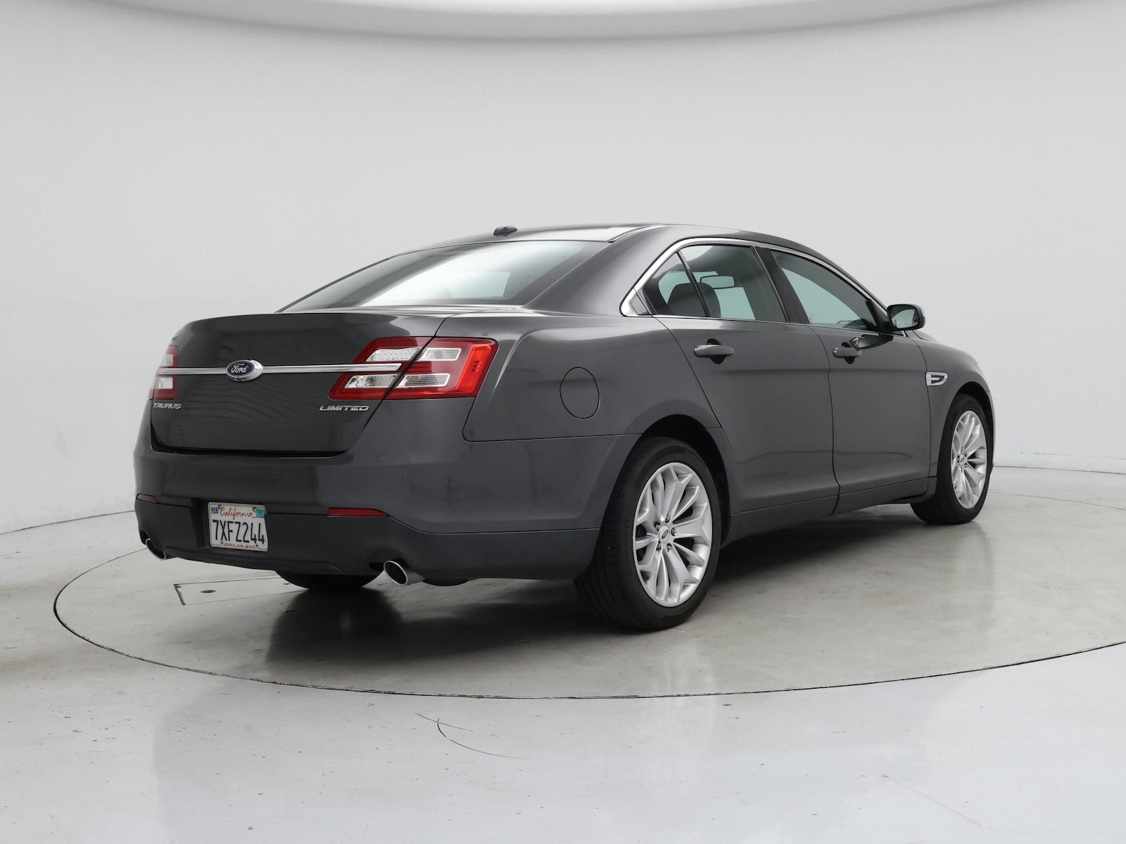 2017 Ford Taurus Limited - Photo 9