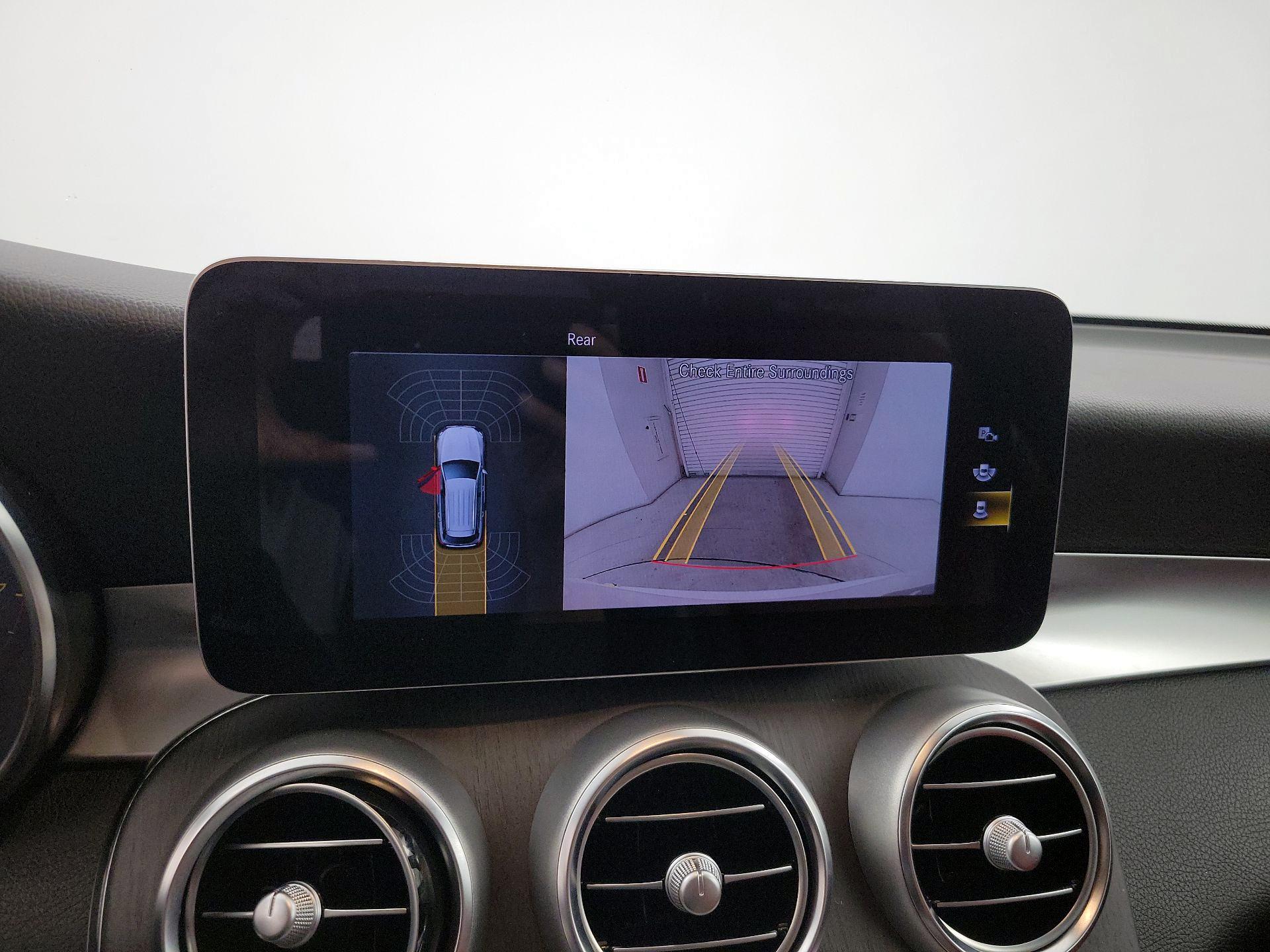 Thumbnail: 2022 Mercedes-Benz GLC - 15