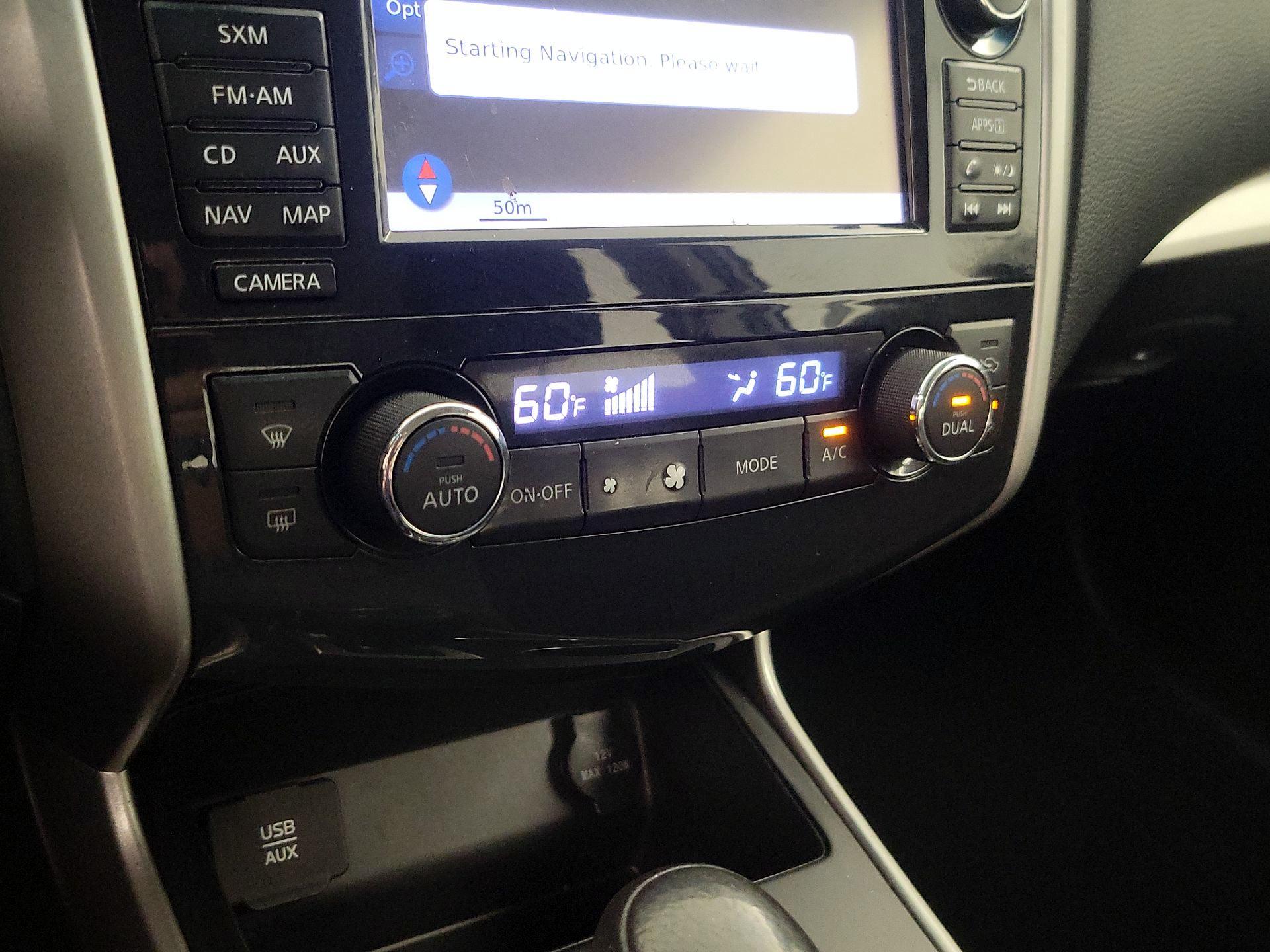 Thumbnail: 2015 Nissan Altima - 17