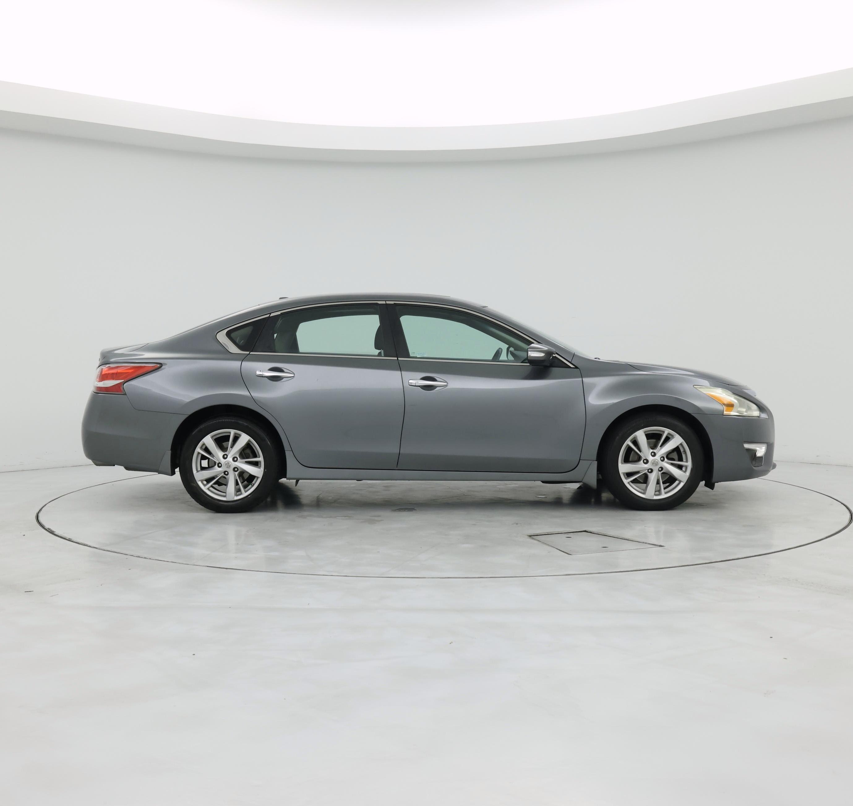 Thumbnail: 2015 Nissan Altima - 7
