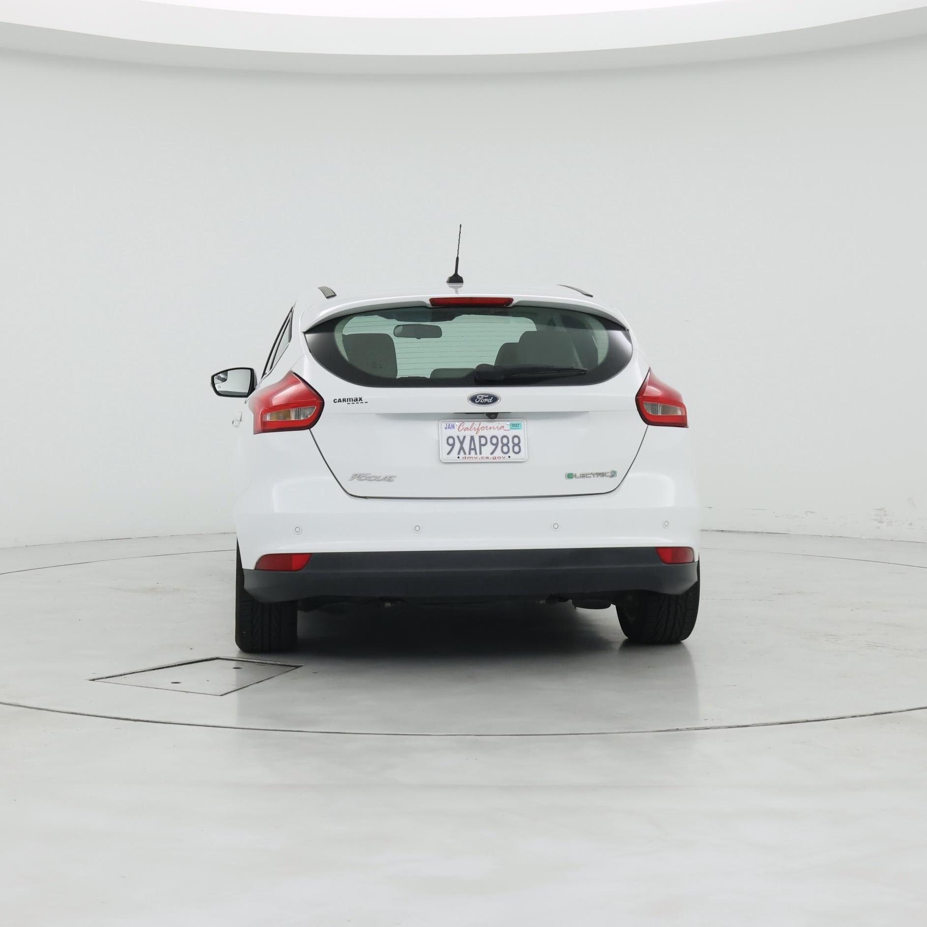 Thumbnail: 2017 Ford Focus - 6
