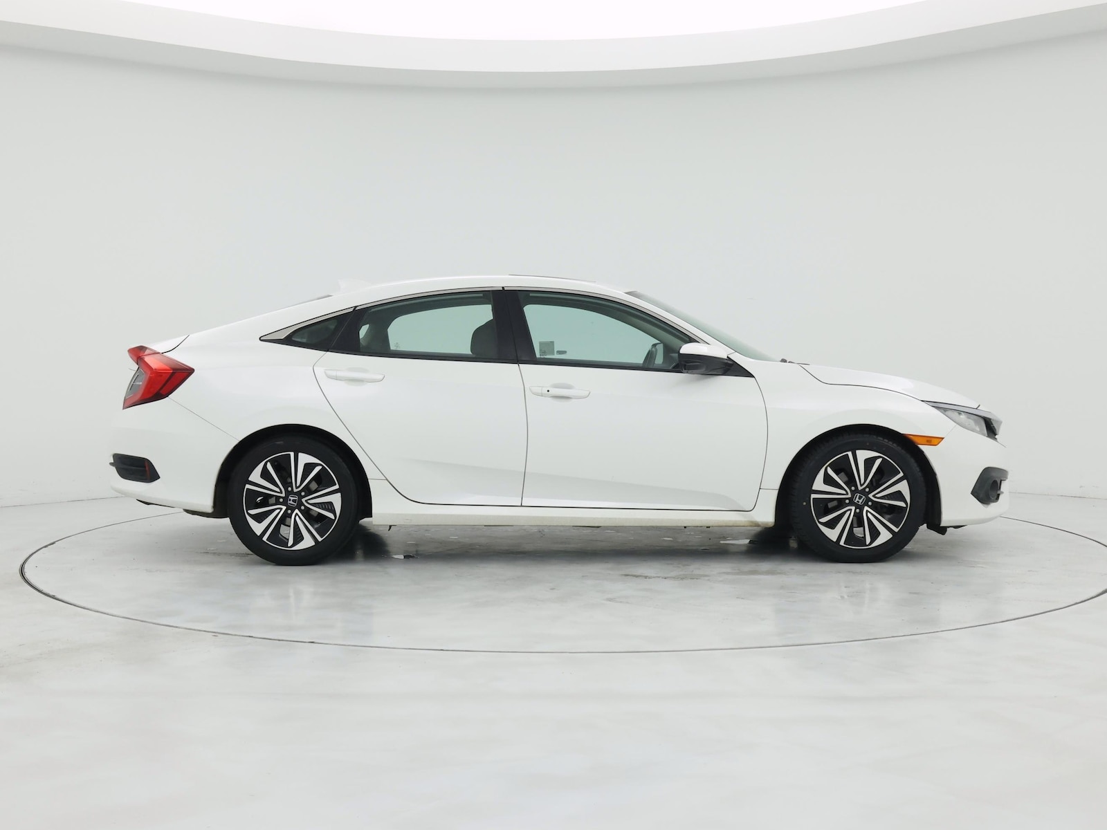 2017 Honda Civic EX-L - Photo 8
