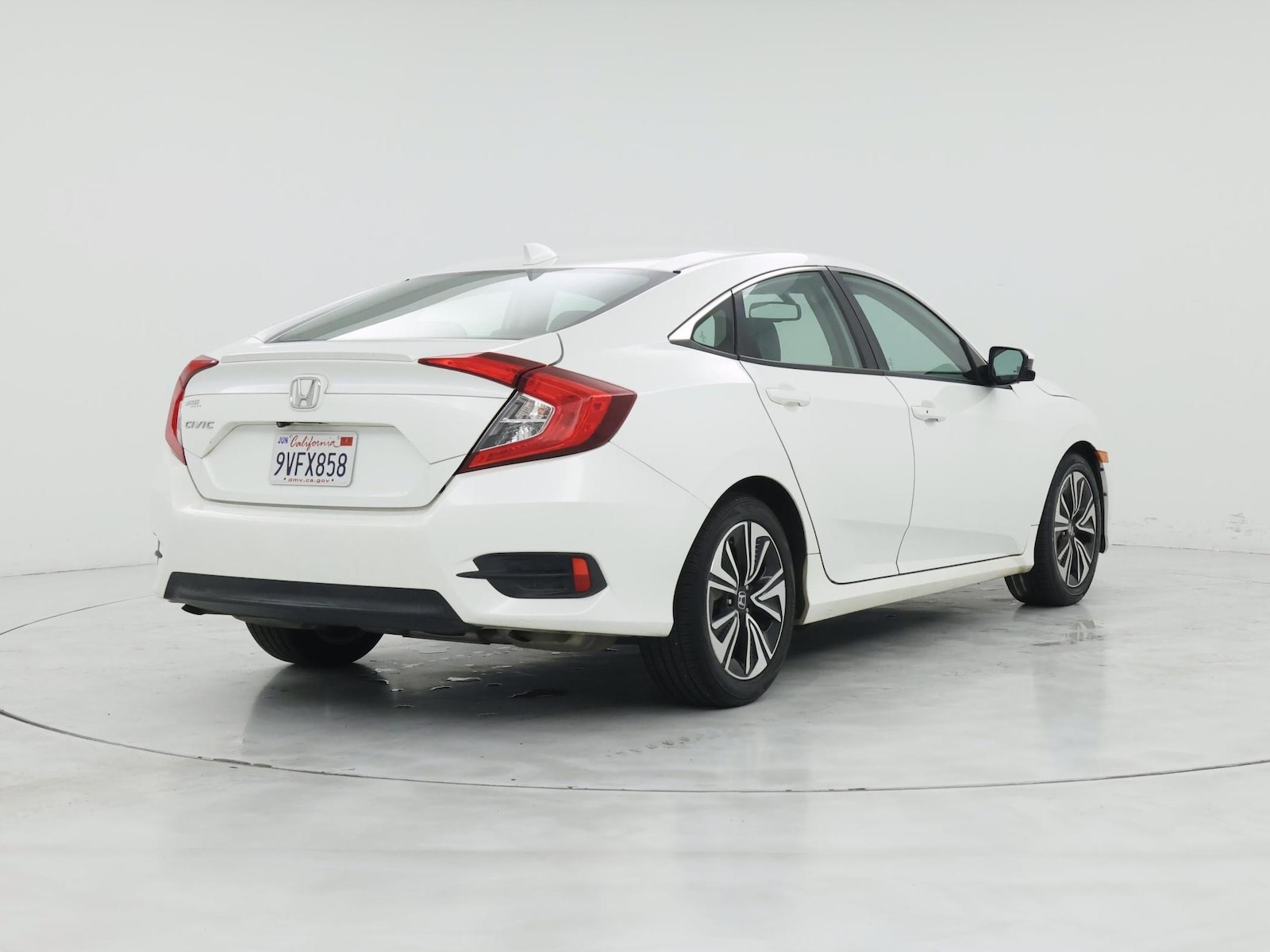 2017 Honda Civic EX-L - Photo 9