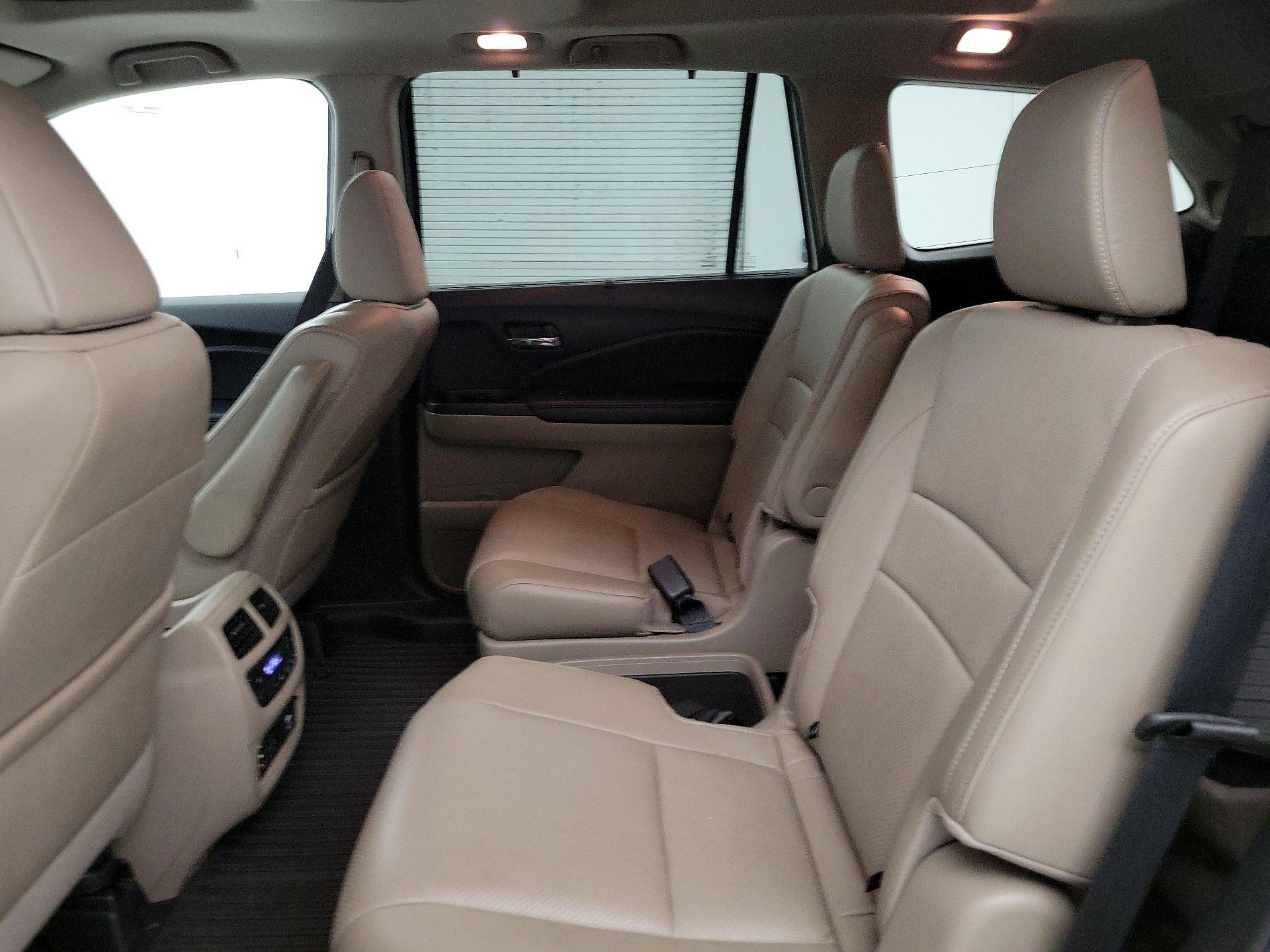 Thumbnail: 2016 Honda Pilot - 20