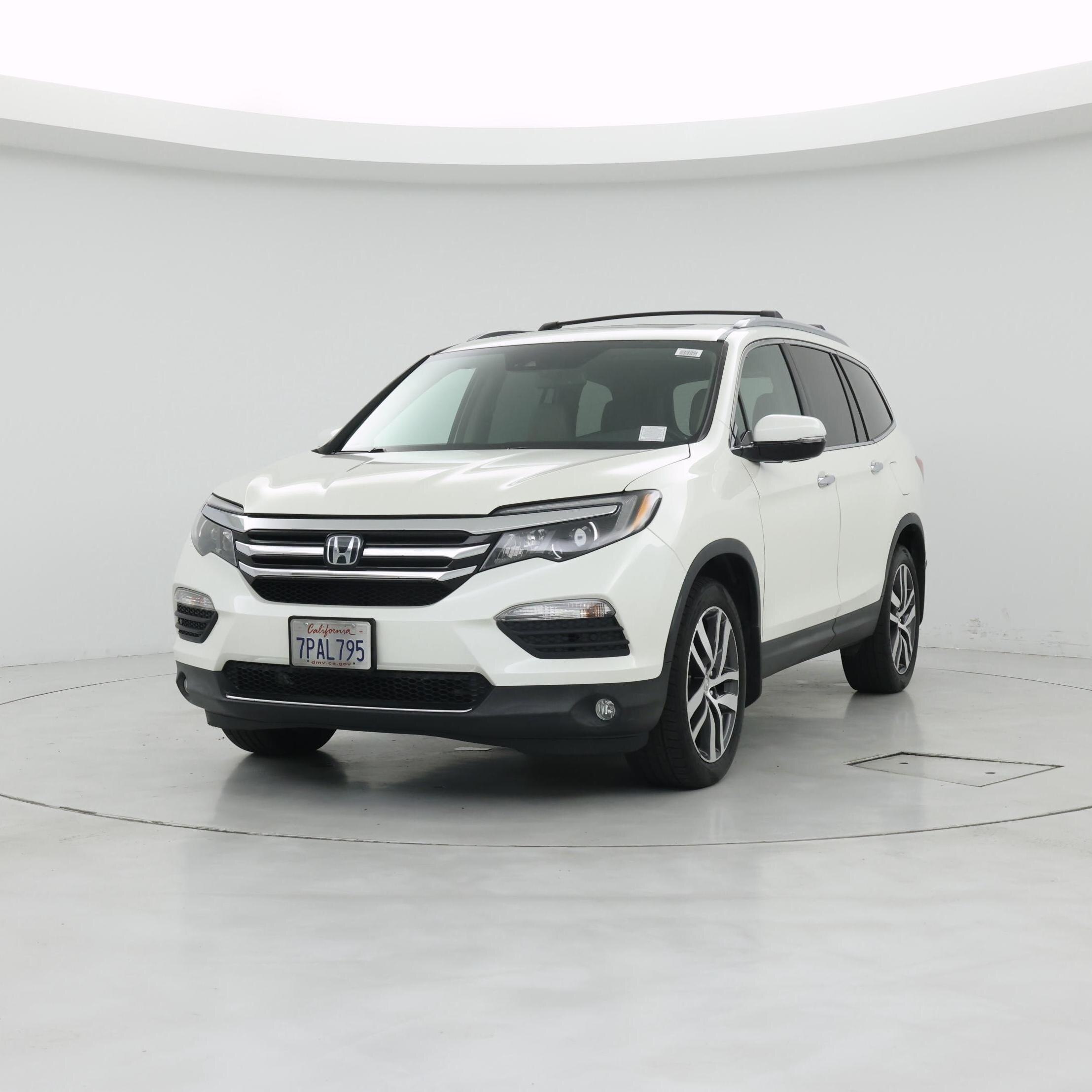 Thumbnail: 2016 Honda Pilot - 4