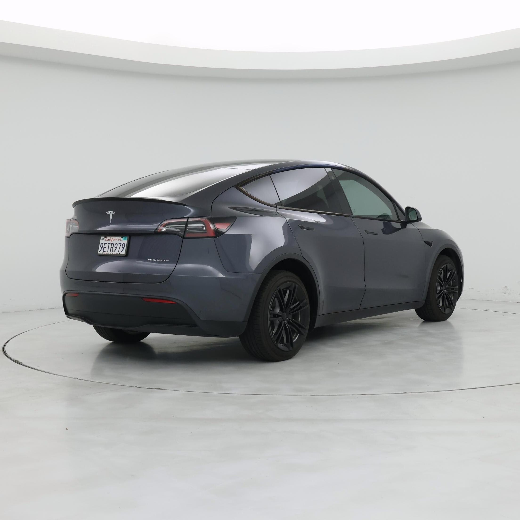 Thumbnail: 2023 Tesla Model Y - 8