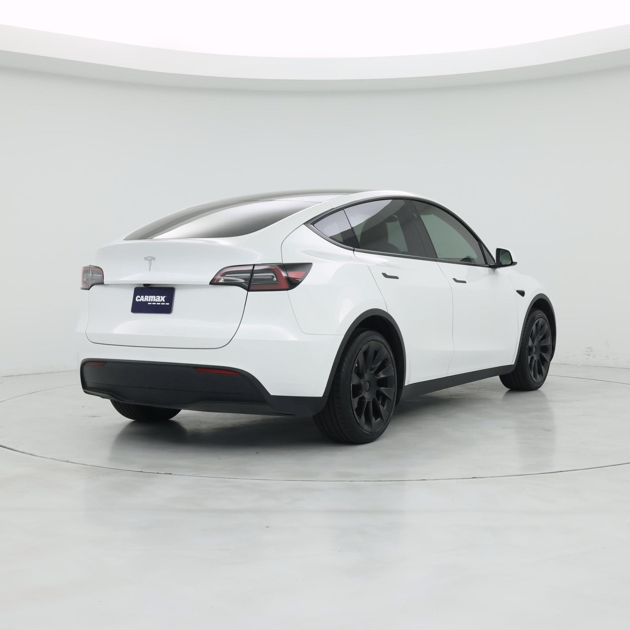 Thumbnail: 2024 Tesla Model Y - 8