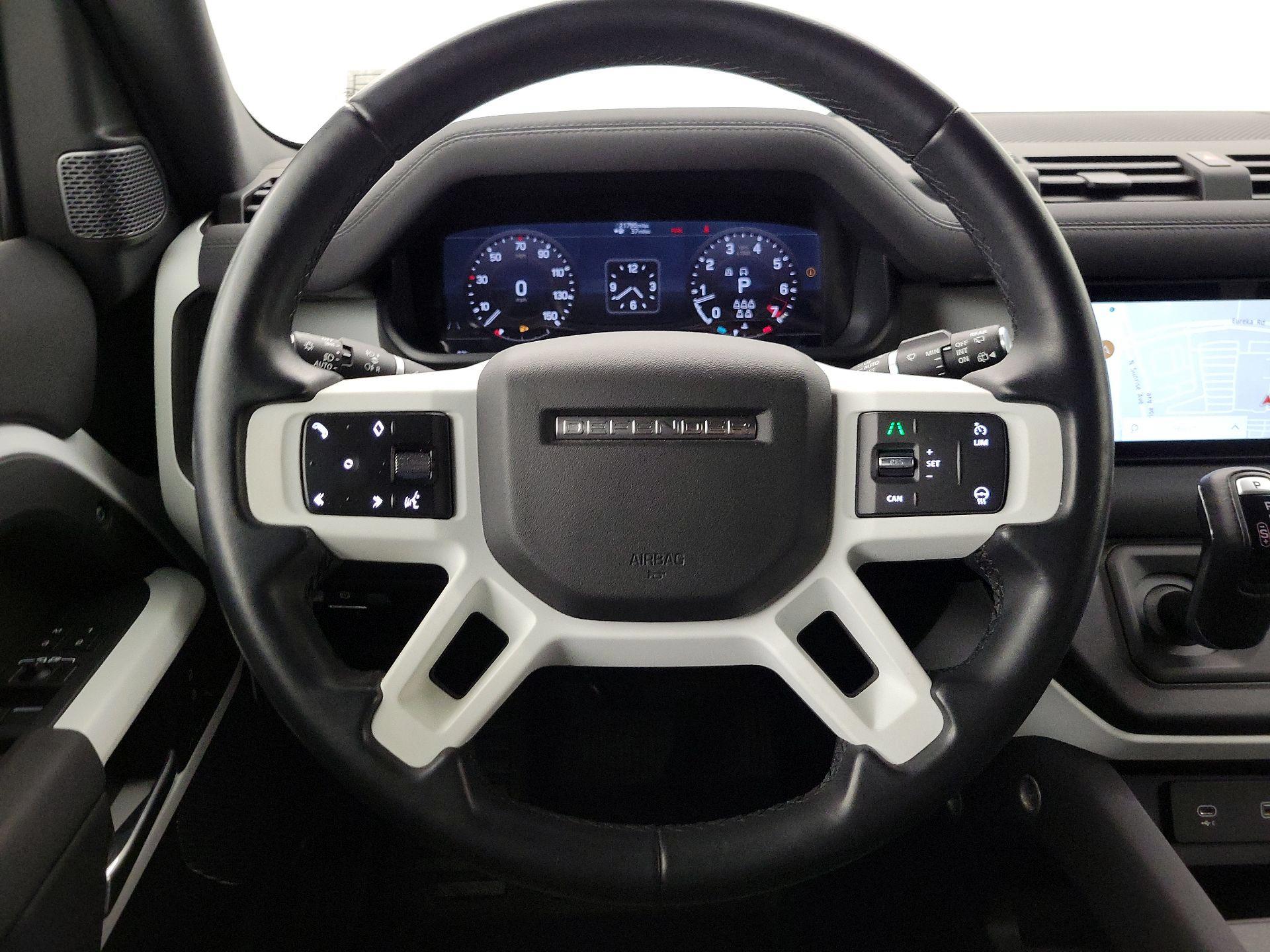 Thumbnail: 2023 Land Rover Defender - 10