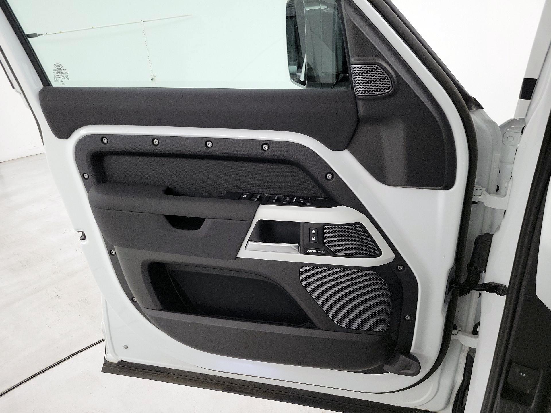 Thumbnail: 2023 Land Rover Defender - 12