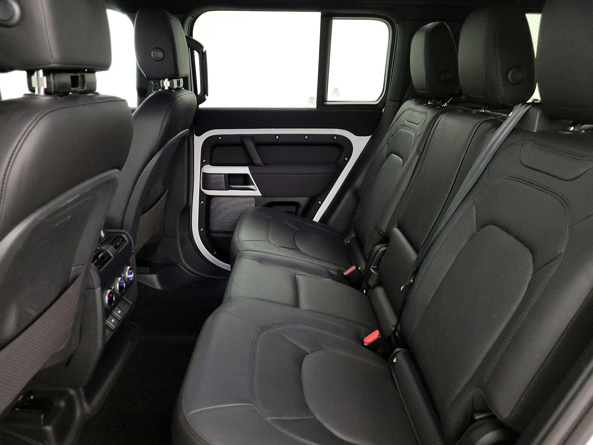 Thumbnail: 2023 Land Rover Defender - 19