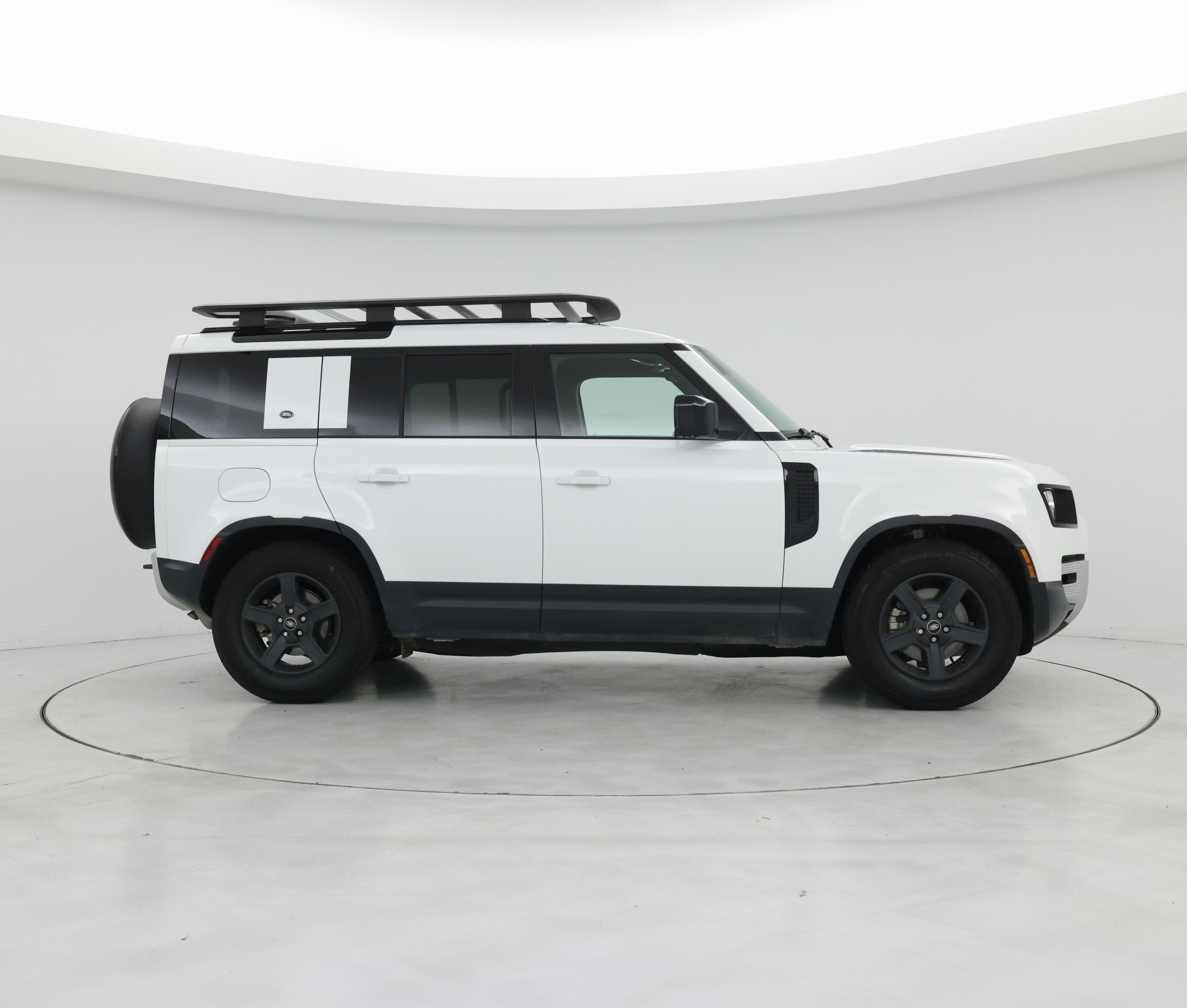 Thumbnail: 2023 Land Rover Defender - 7