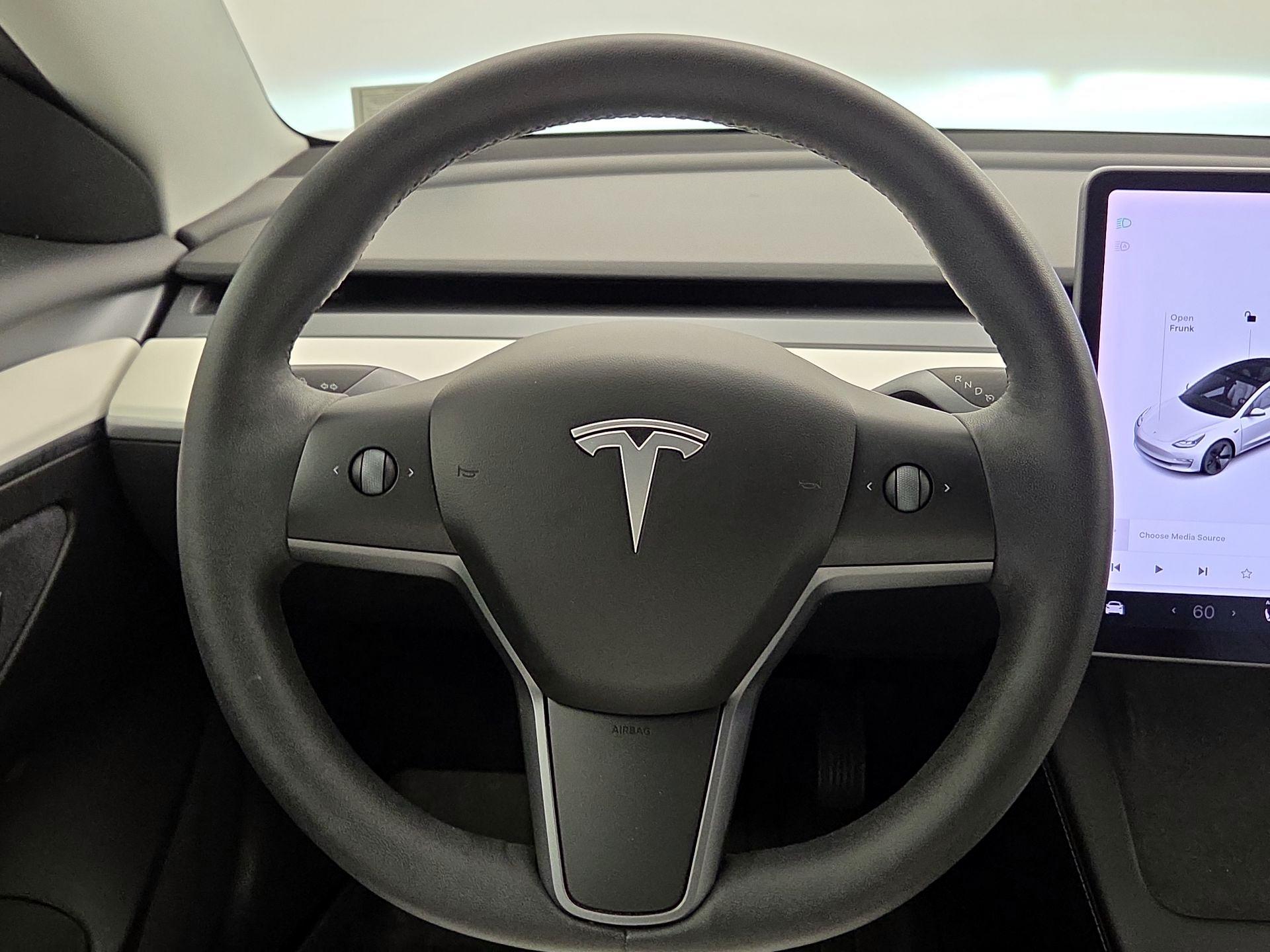 Thumbnail: 2021 Tesla Model 3 - 10