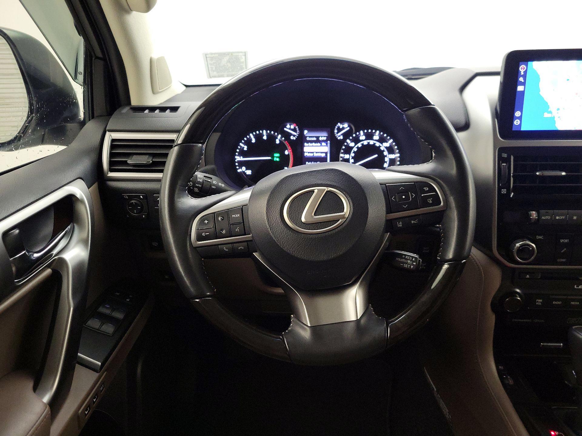 Thumbnail: 2023 Lexus GX - 10