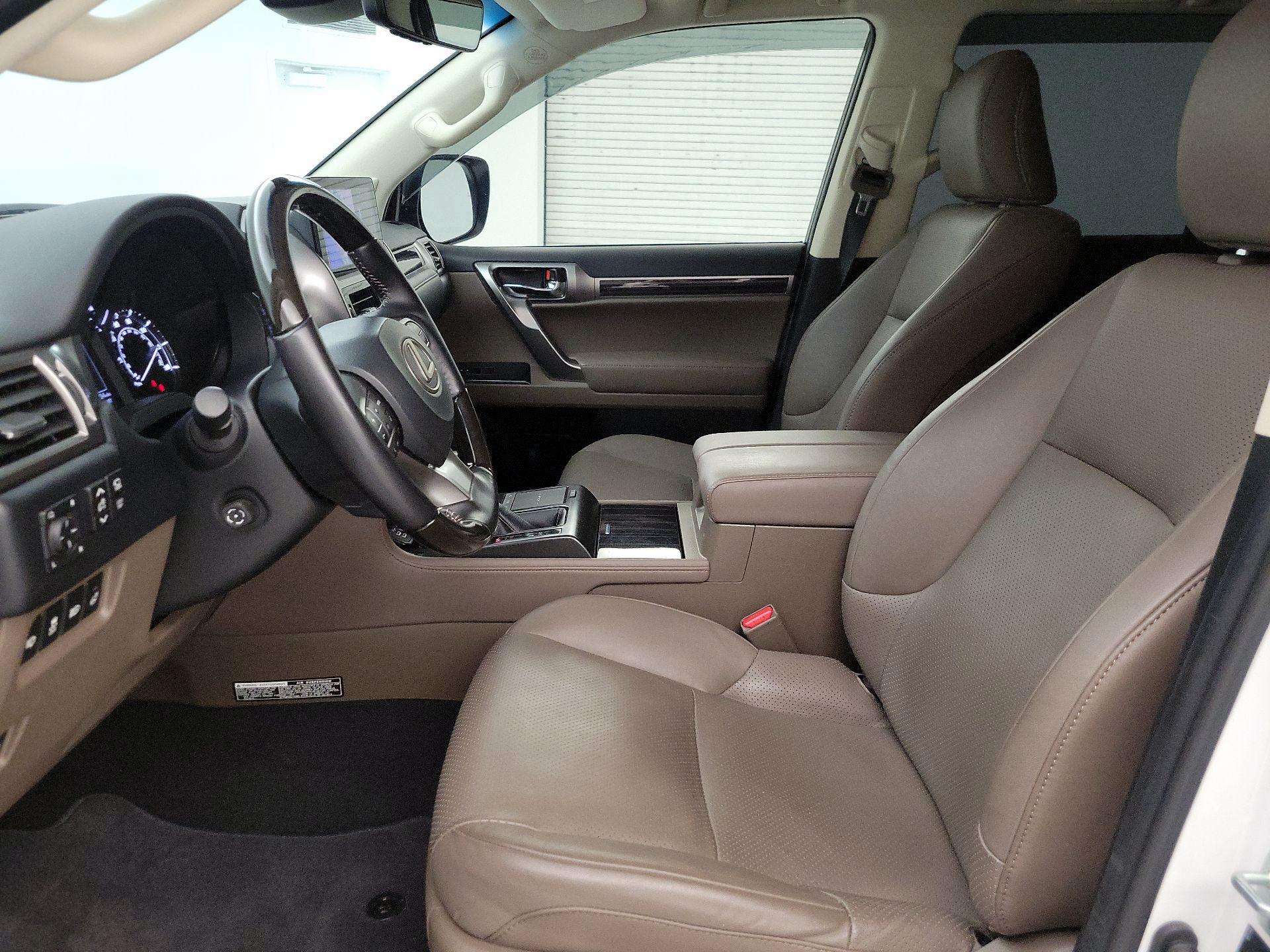 Thumbnail: 2023 Lexus GX - 11