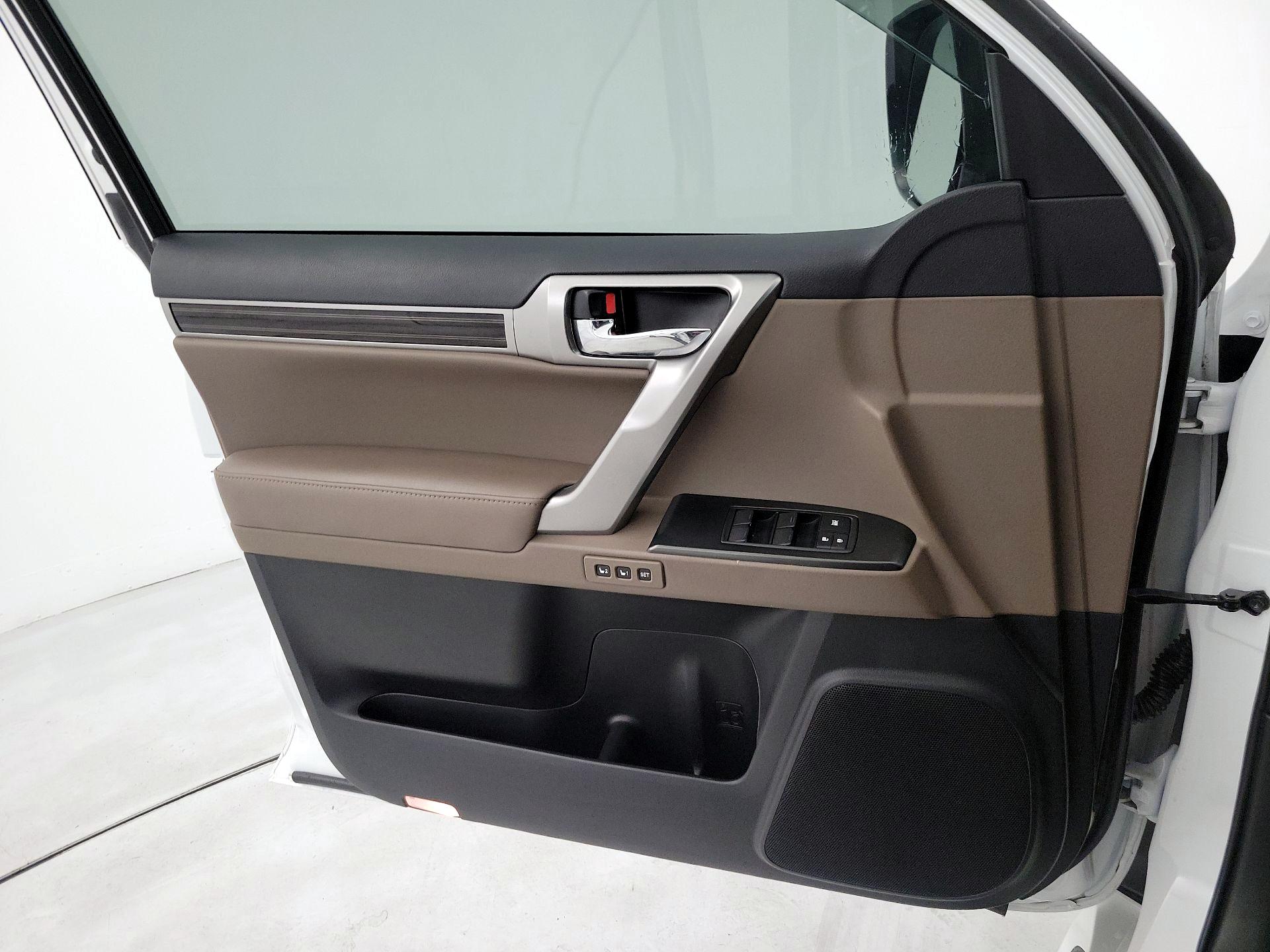Thumbnail: 2023 Lexus GX - 12