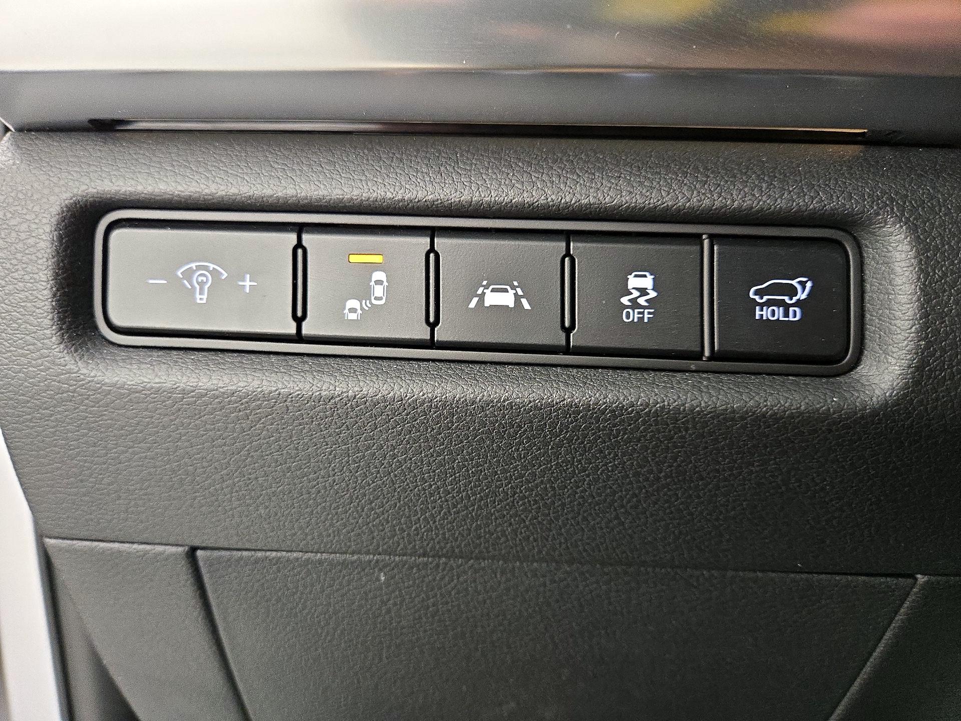 Thumbnail: 2020 Kia Telluride - 13