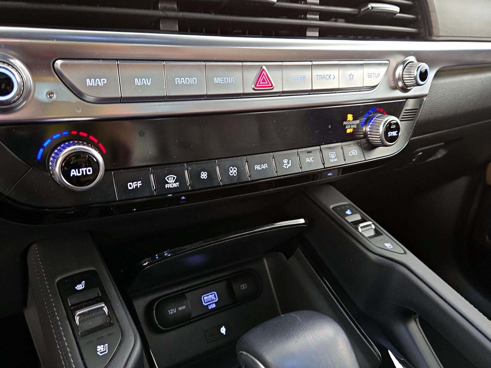 Thumbnail: 2020 Kia Telluride - 17