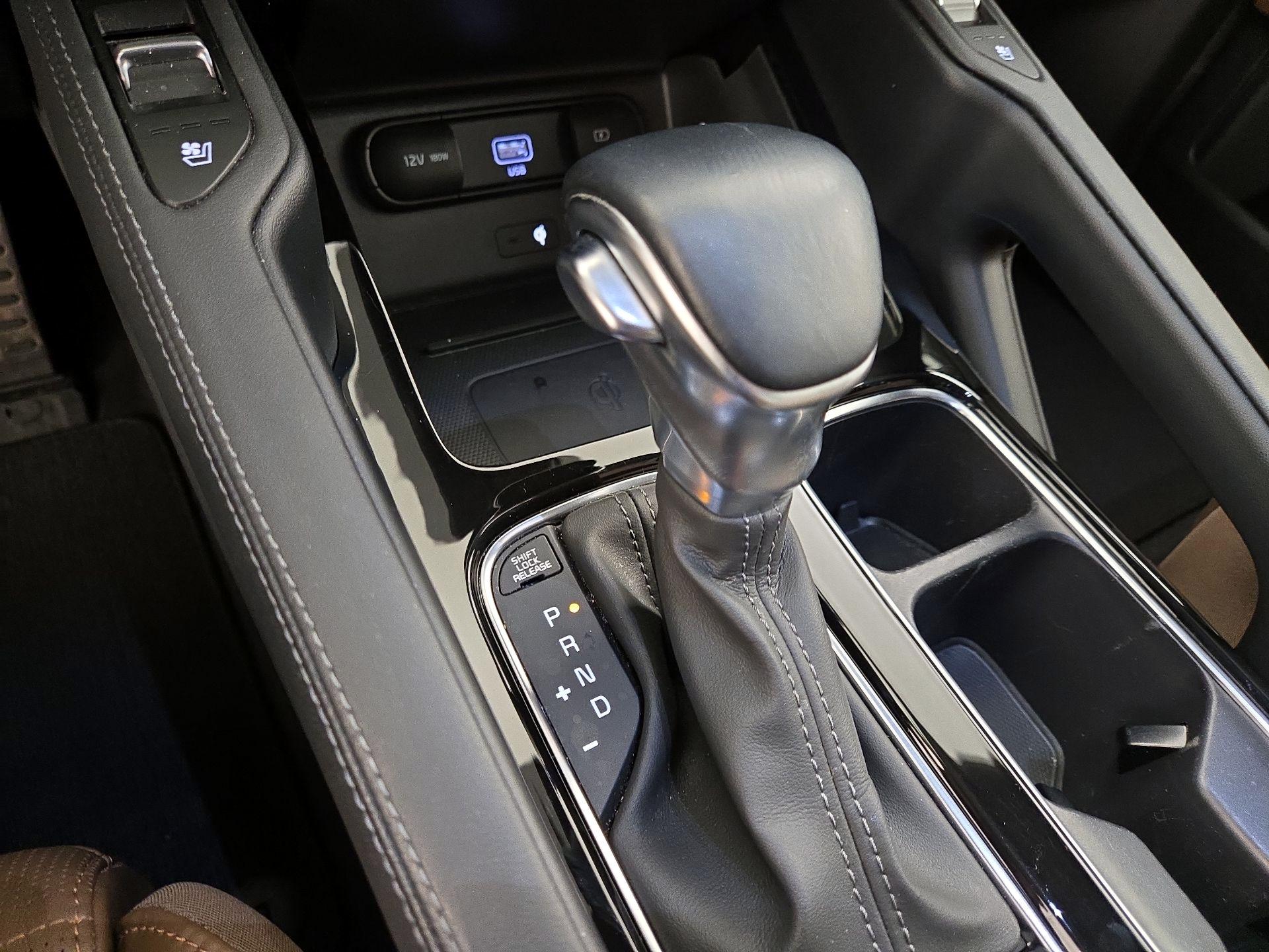 Thumbnail: 2020 Kia Telluride - 18