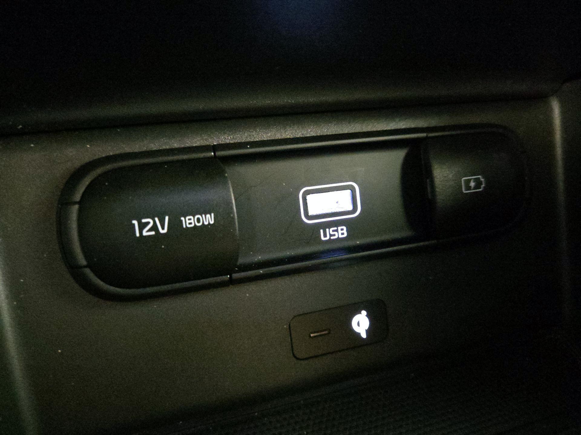 Thumbnail: 2020 Kia Telluride - 19