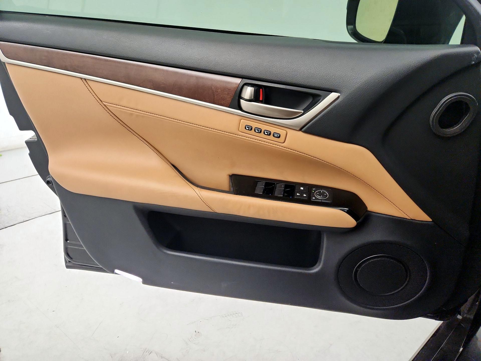 Thumbnail: 2015 Lexus GS - 12
