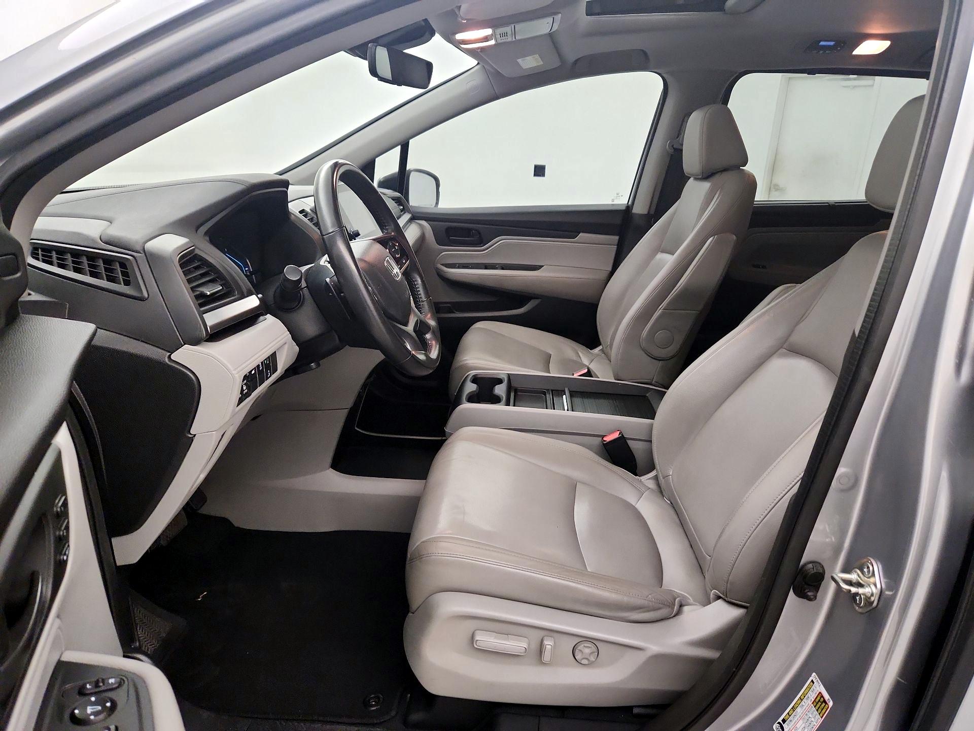 Thumbnail: 2018 Honda Odyssey - 11
