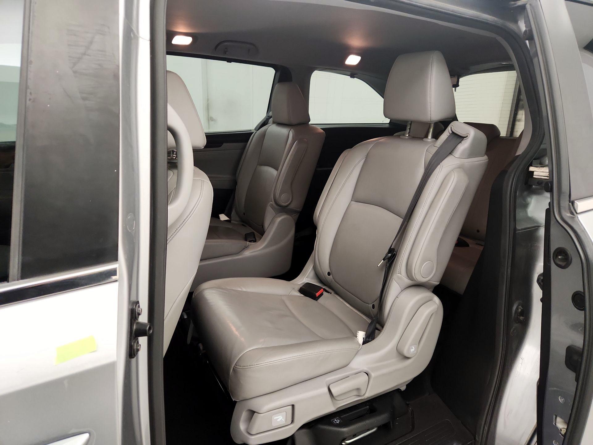 Thumbnail: 2018 Honda Odyssey - 19