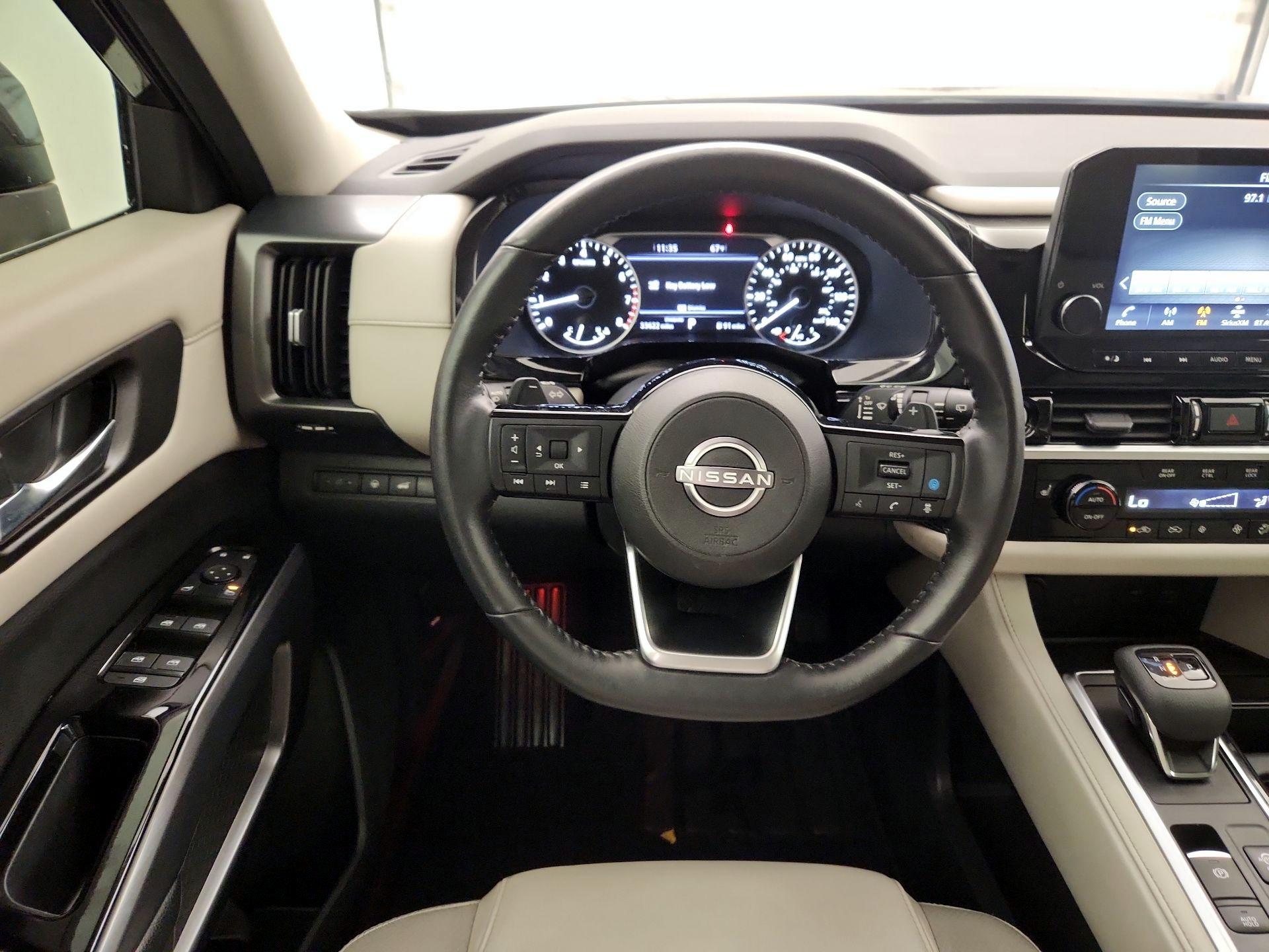 Thumbnail: 2023 Nissan Pathfinder - 10