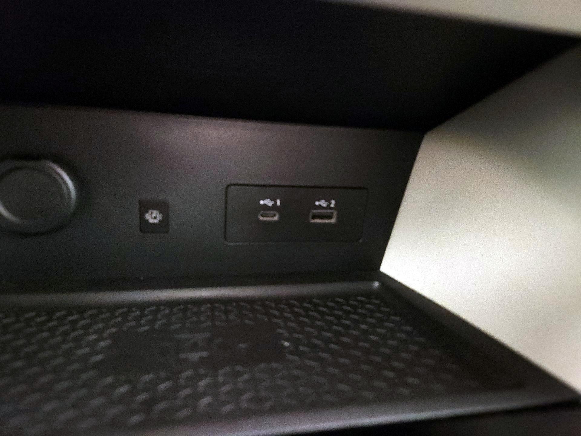 Thumbnail: 2023 Nissan Pathfinder - 18