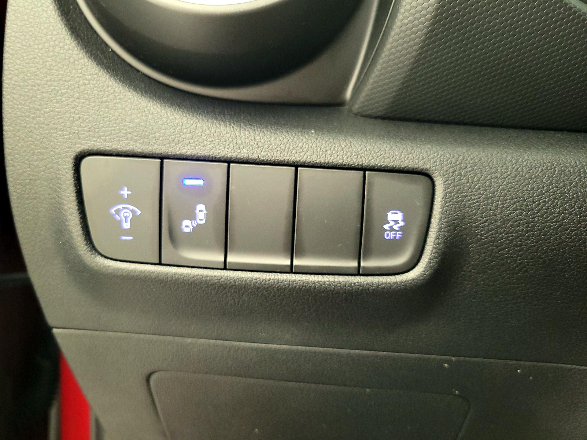 Thumbnail: 2018 Hyundai Kona - 13