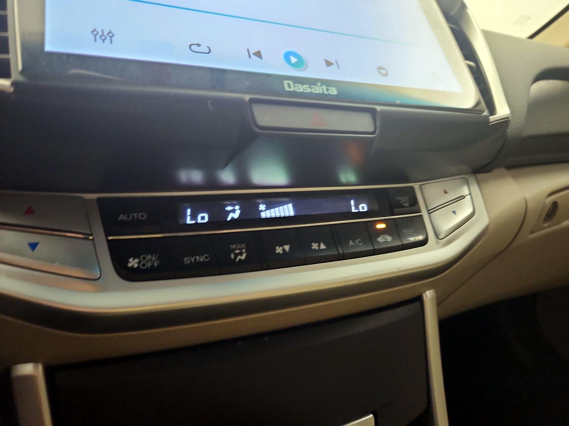 Thumbnail: 2015 Honda Accord - 16