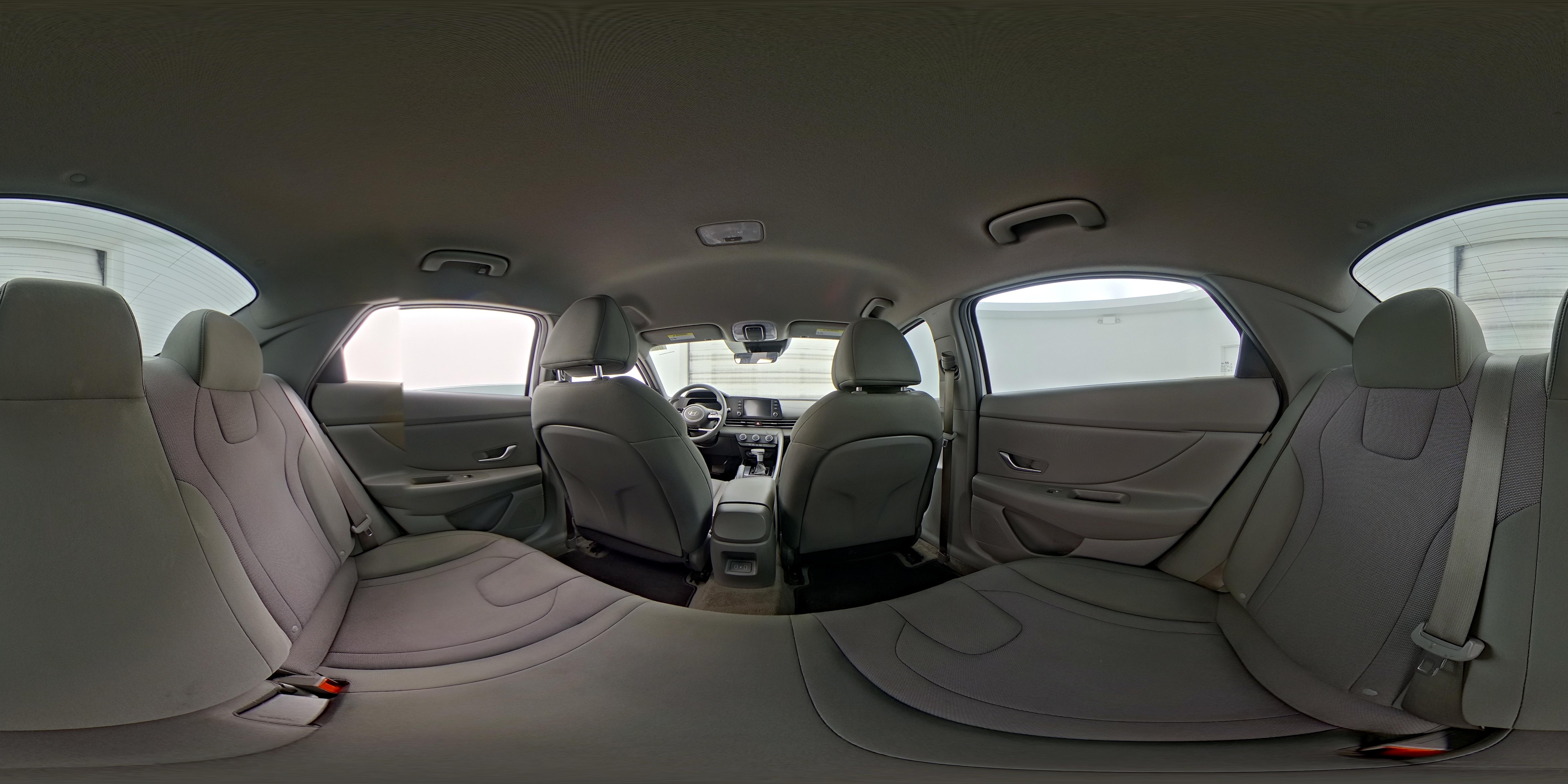 2025 Hyundai Elantra SE - Photo 25