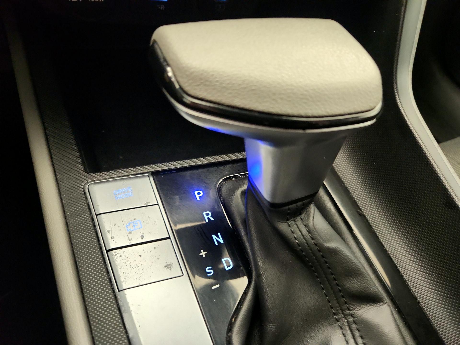 Thumbnail: 2025 Hyundai Elantra - 17