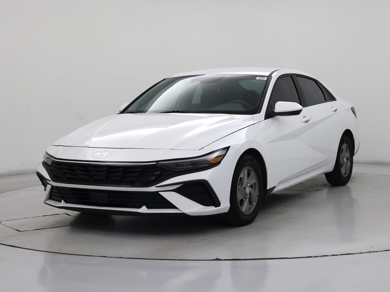 2025 Hyundai Elantra SE - Photo 5