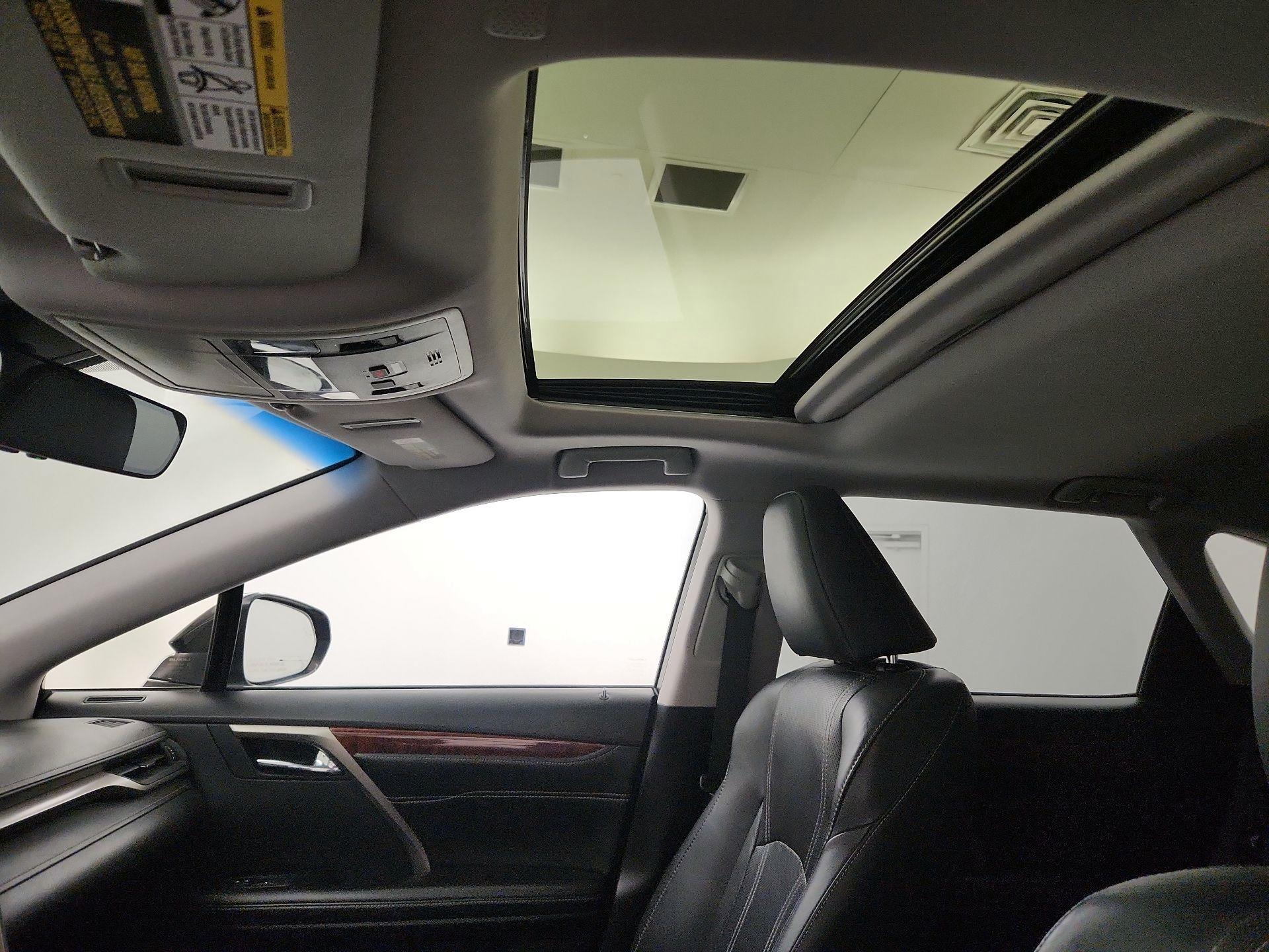 Thumbnail: 2019 Lexus RX - 19