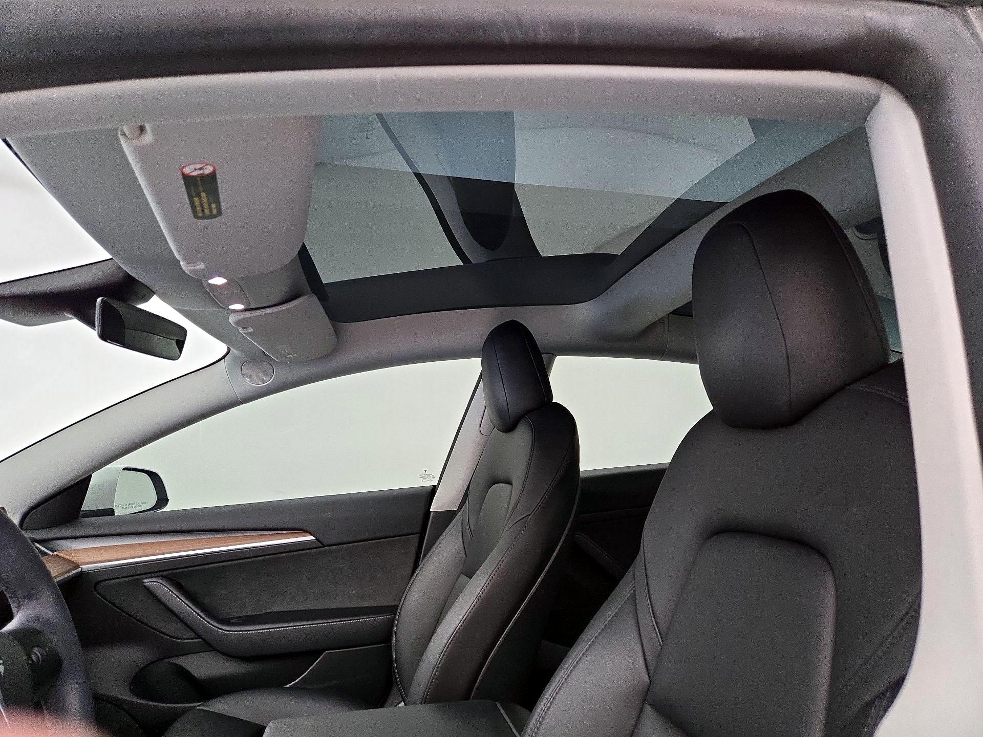 Thumbnail: 2023 Tesla Model 3 - 18