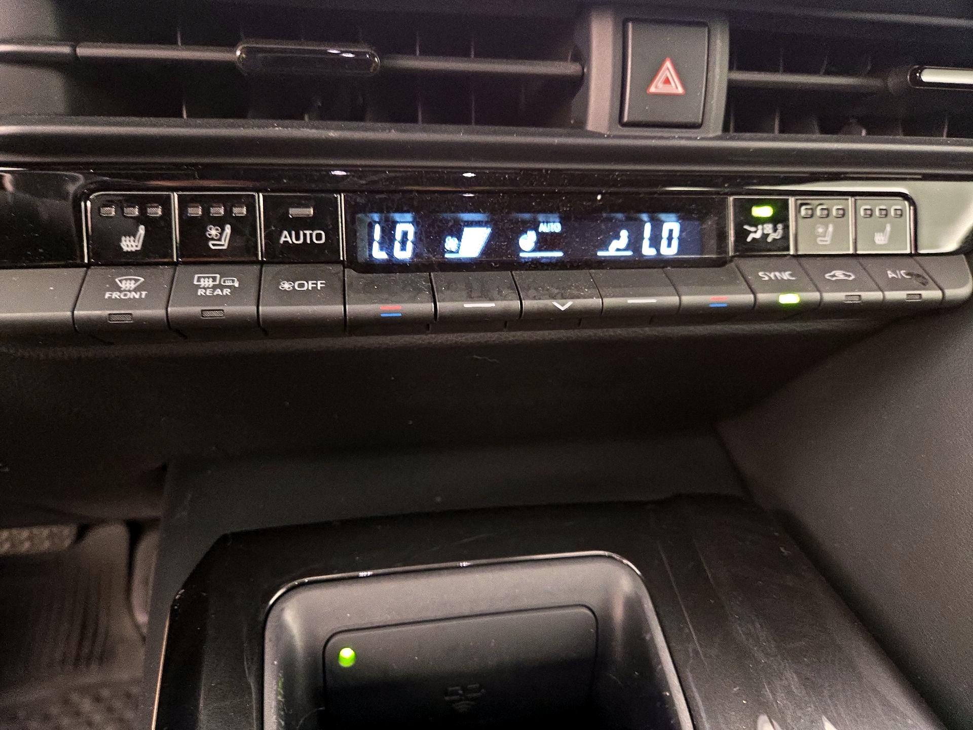 Thumbnail: 2024 Toyota Crown - 16