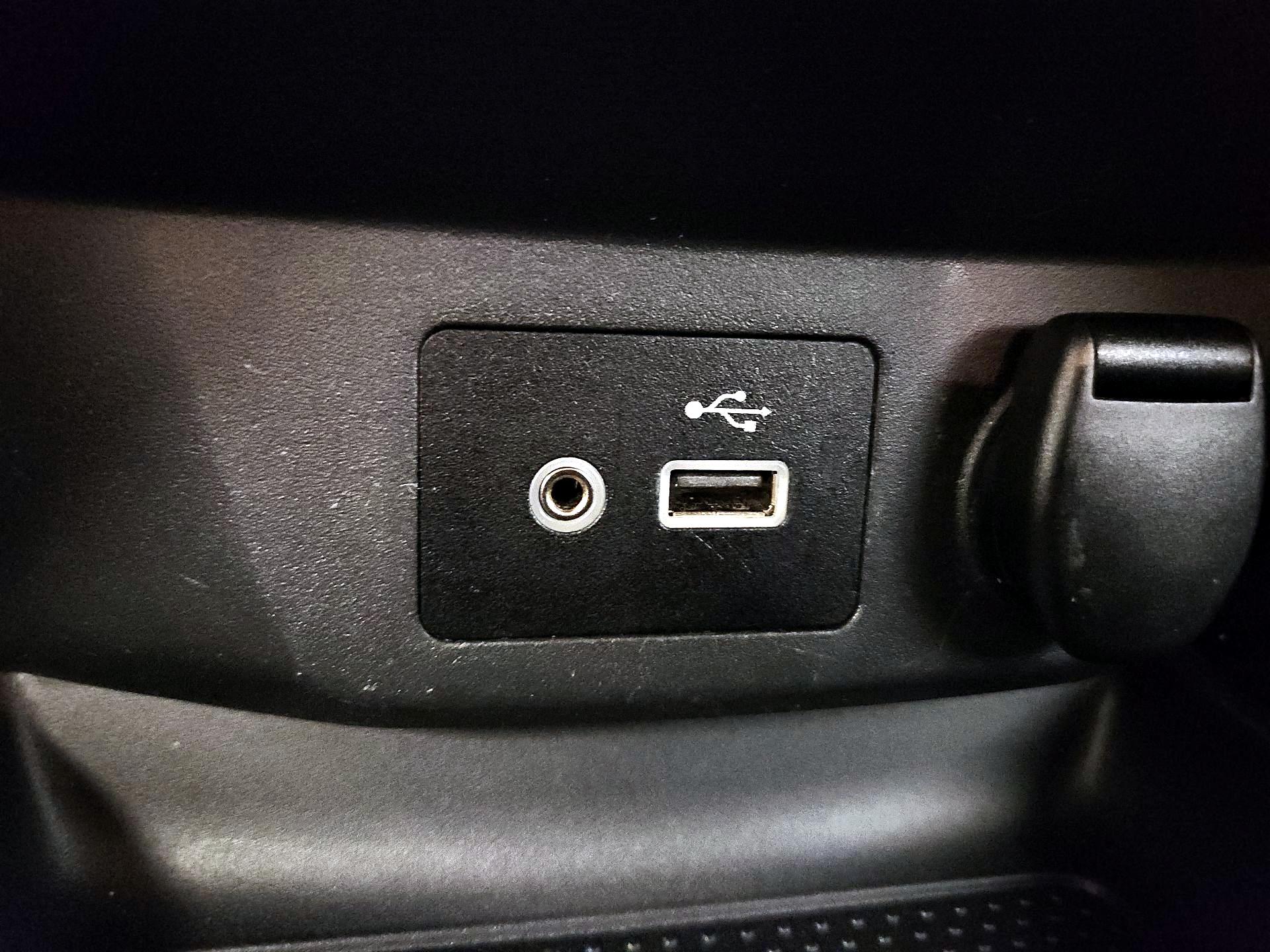 Thumbnail: 2018 Nissan Rogue - 18