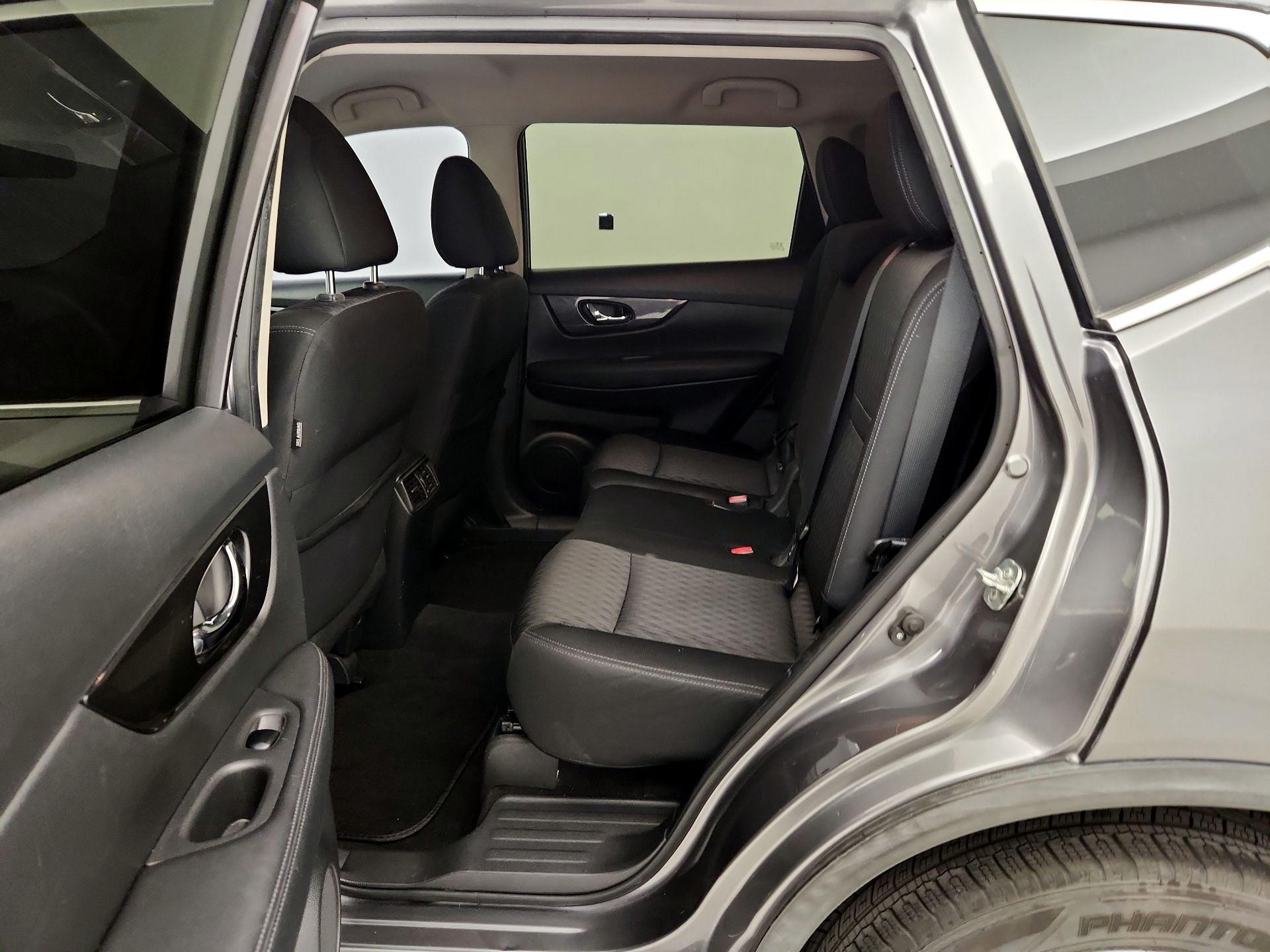 Thumbnail: 2018 Nissan Rogue - 19