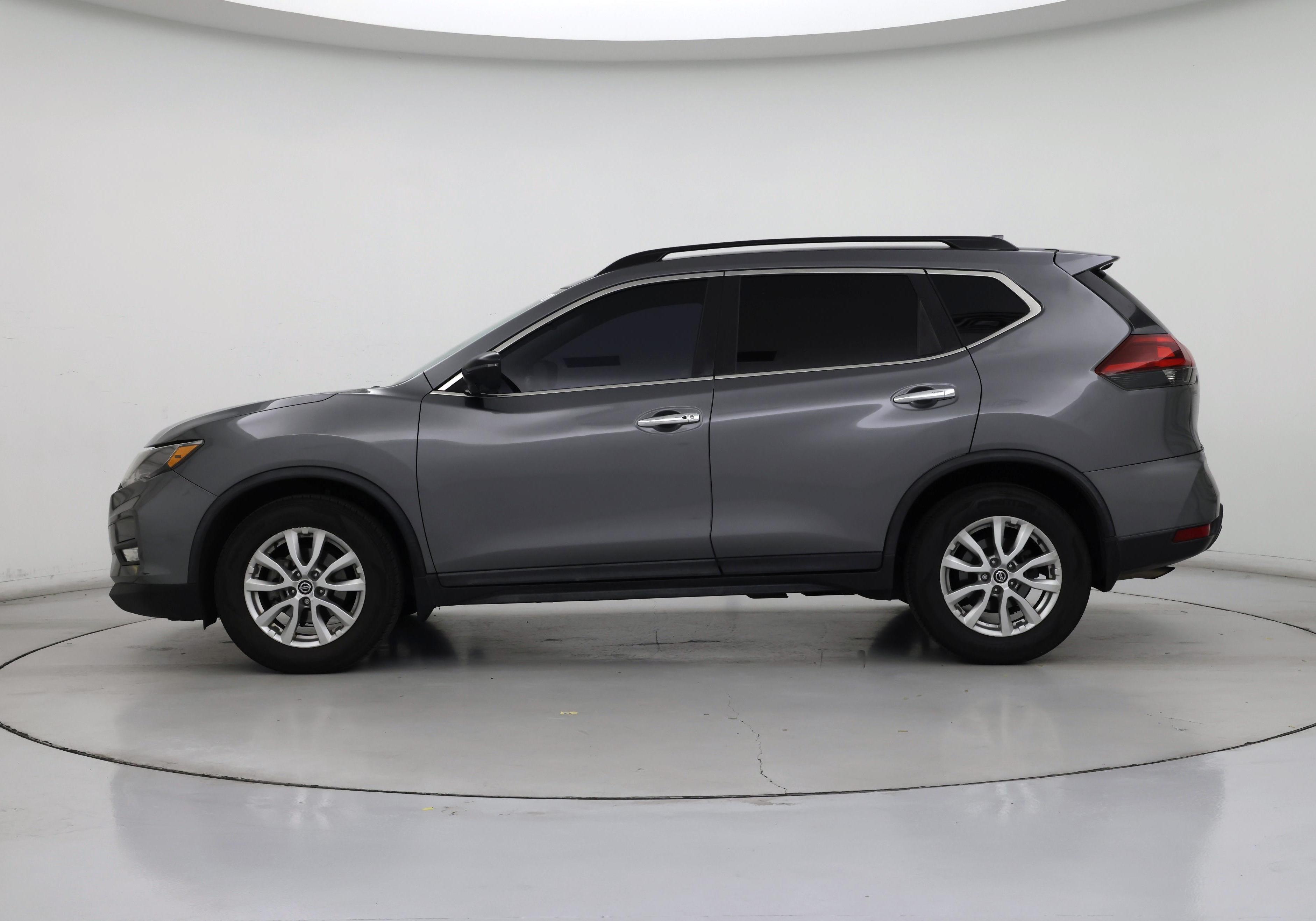Thumbnail: 2018 Nissan Rogue - 3