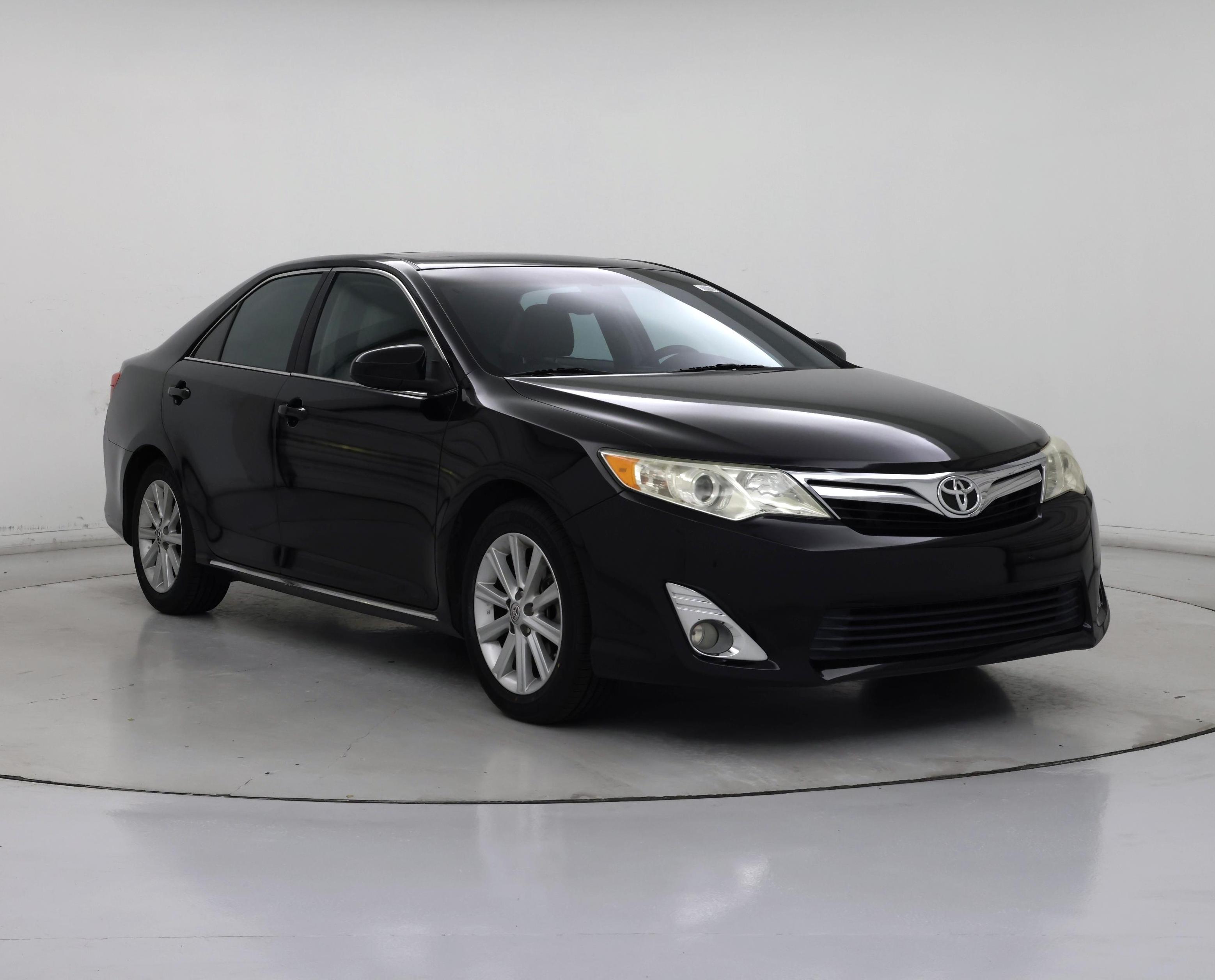 Black 2014 Toyota Camry Sedan Front-Wheel Drive Automatic