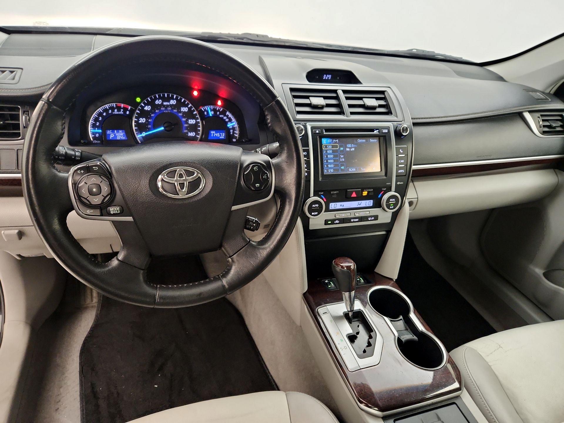 Thumbnail: 2014 Toyota Camry - 9