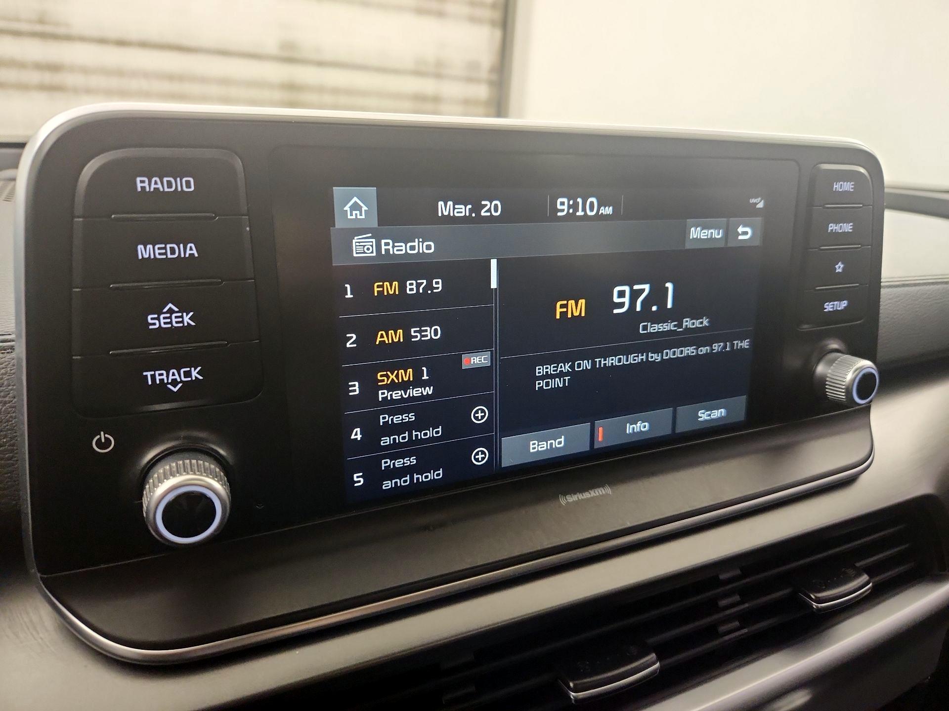 Thumbnail: 2020 Kia Telluride - 15