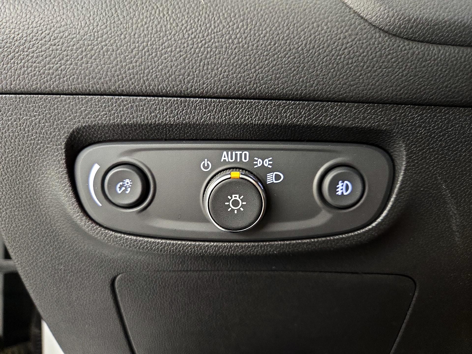 Thumbnail: 2022 Buick Encore GX - 13