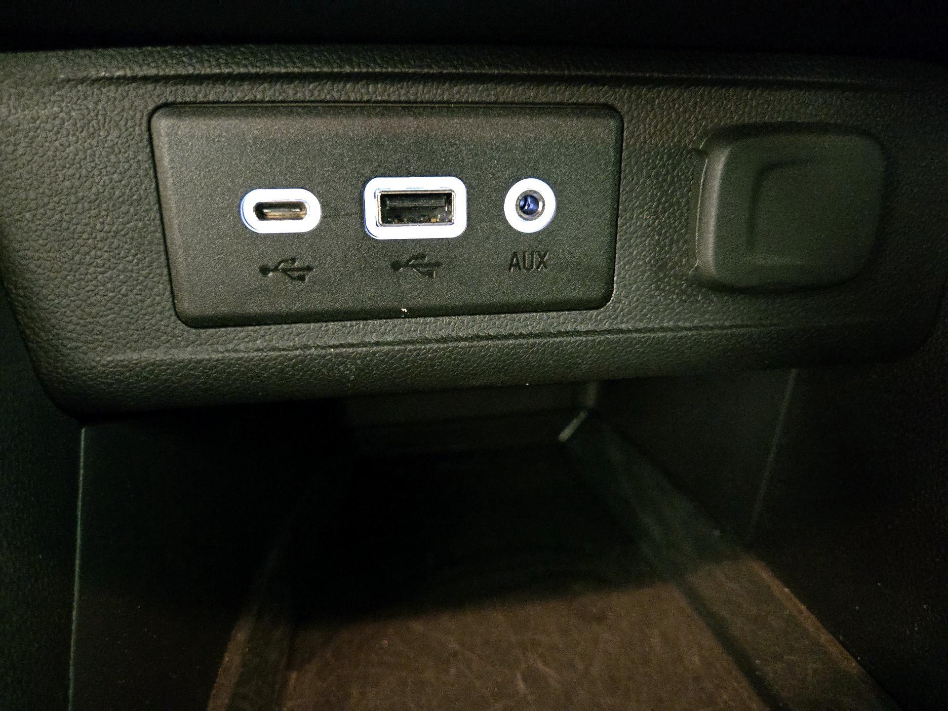 Thumbnail: 2022 Buick Encore GX - 18