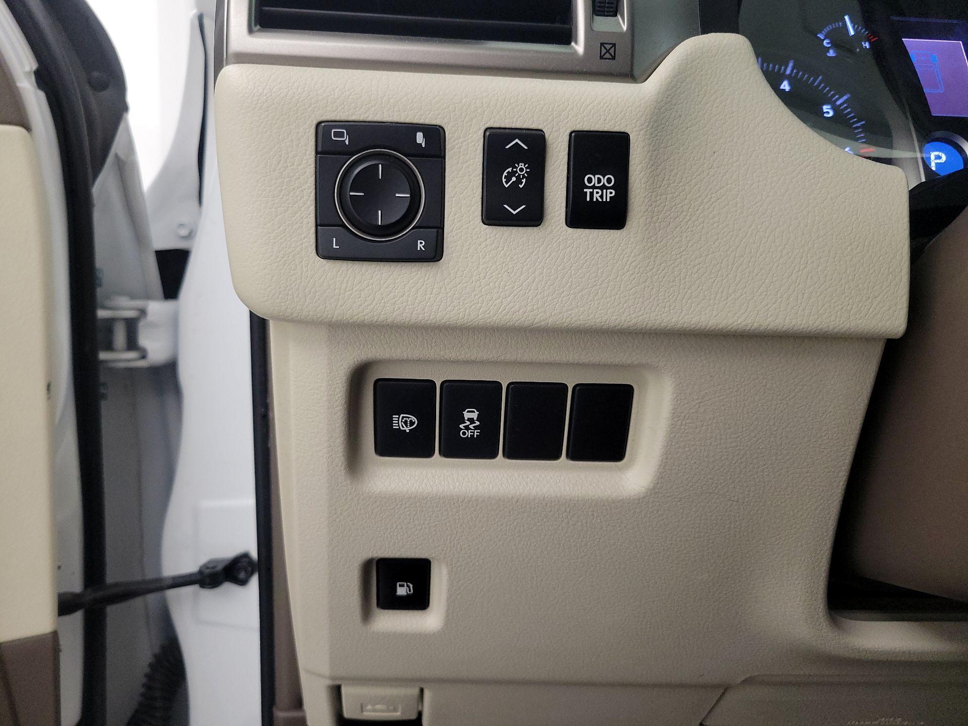 Thumbnail: 2019 Lexus GX - 13