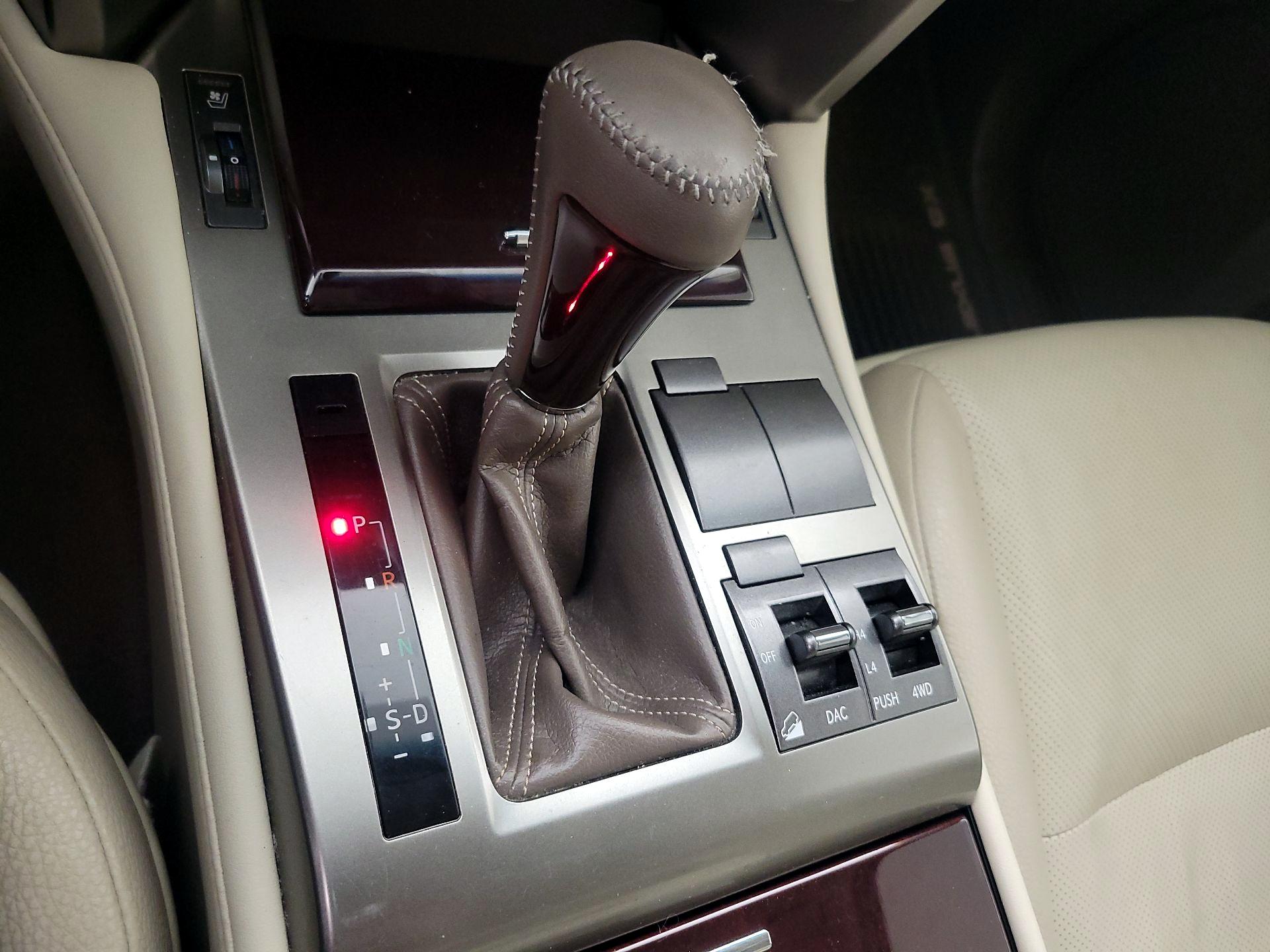 Thumbnail: 2019 Lexus GX - 18